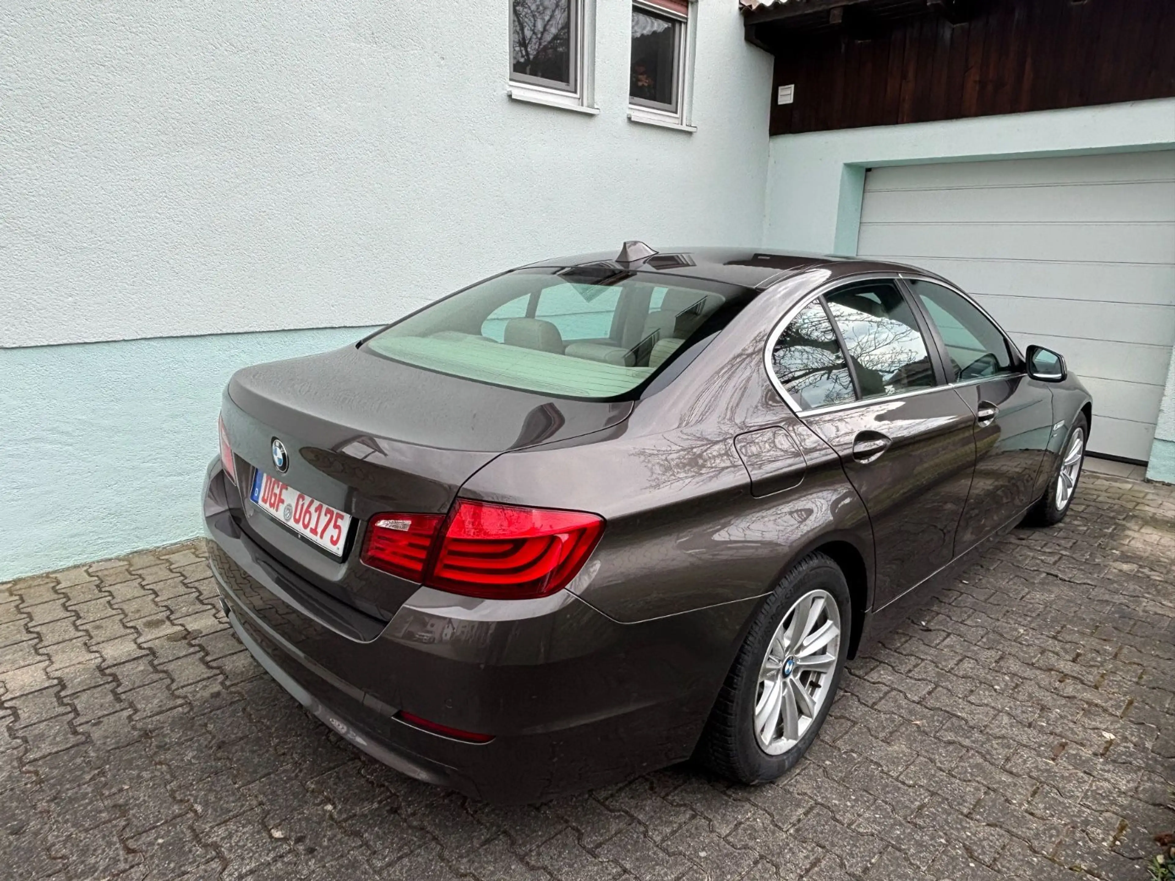 BMW 530 d xDrive Automatik Top Zustand 2.HD Komforts — photo 10