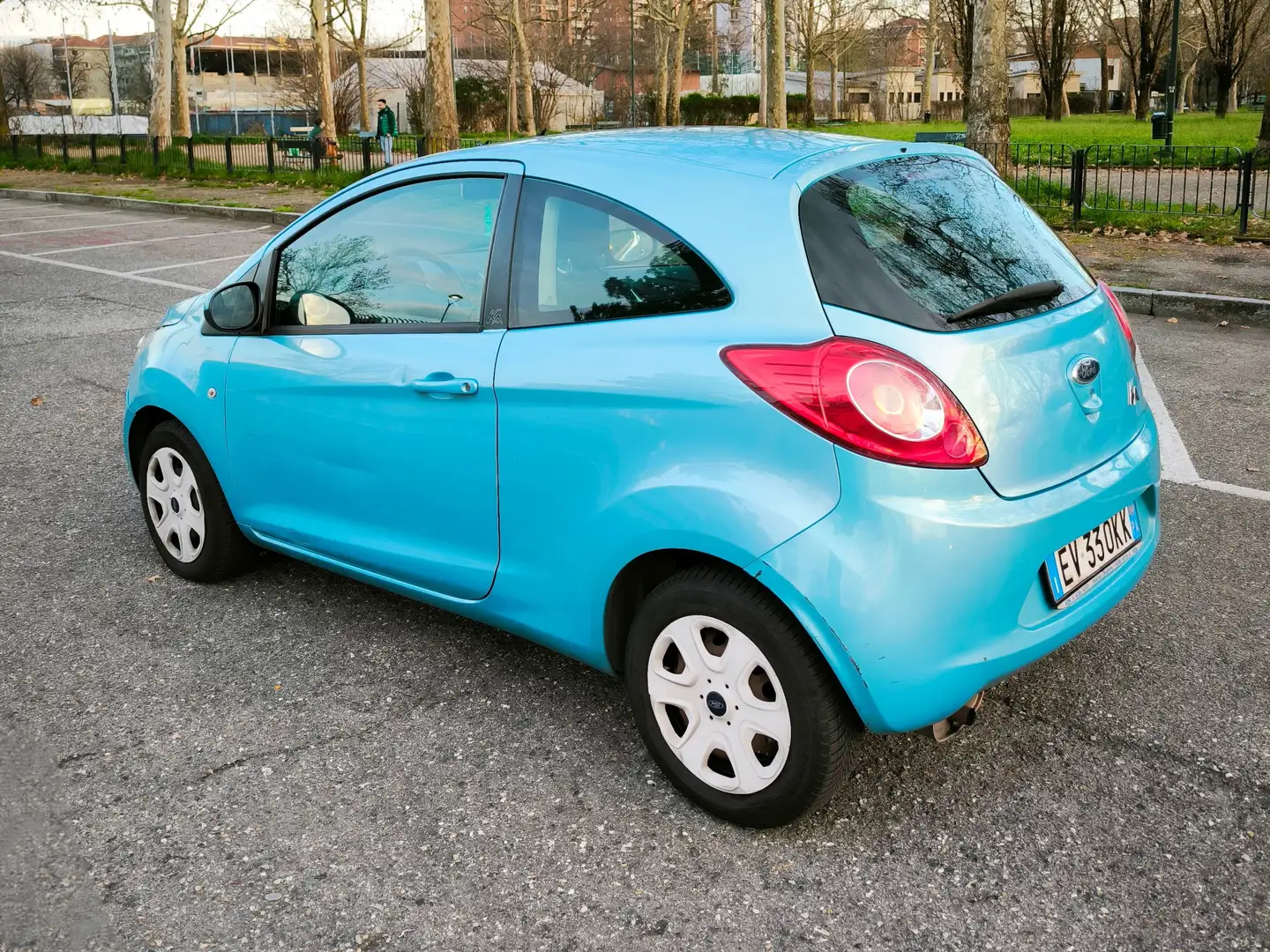 Ford Ka/Ka+ Ka II 3p 2009 Ka 1.2 + 69cv E6 Šedá - 2