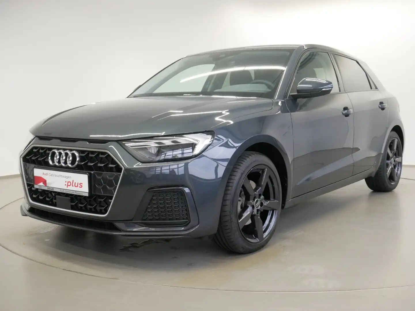 Audi A1 Sportback 30 TFSI advanced LED virt. Cock. NAVI+ D Grau - 2