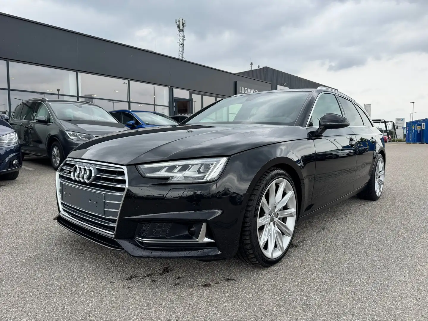 Audi A4 45 TDI quattro Aut. Noir - 2