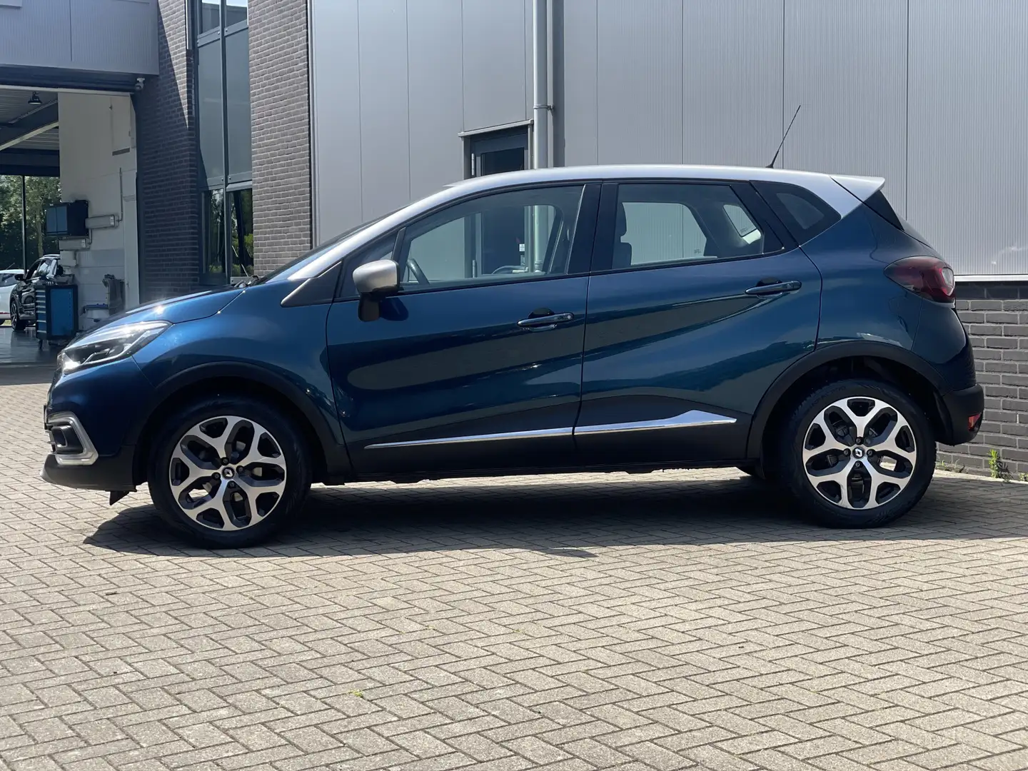 Renault Captur 0.9 TCe Intens RIJKLAAR Bleu - 2