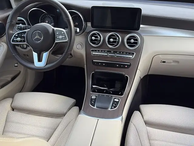 Mercedes-Benz GLC view 17