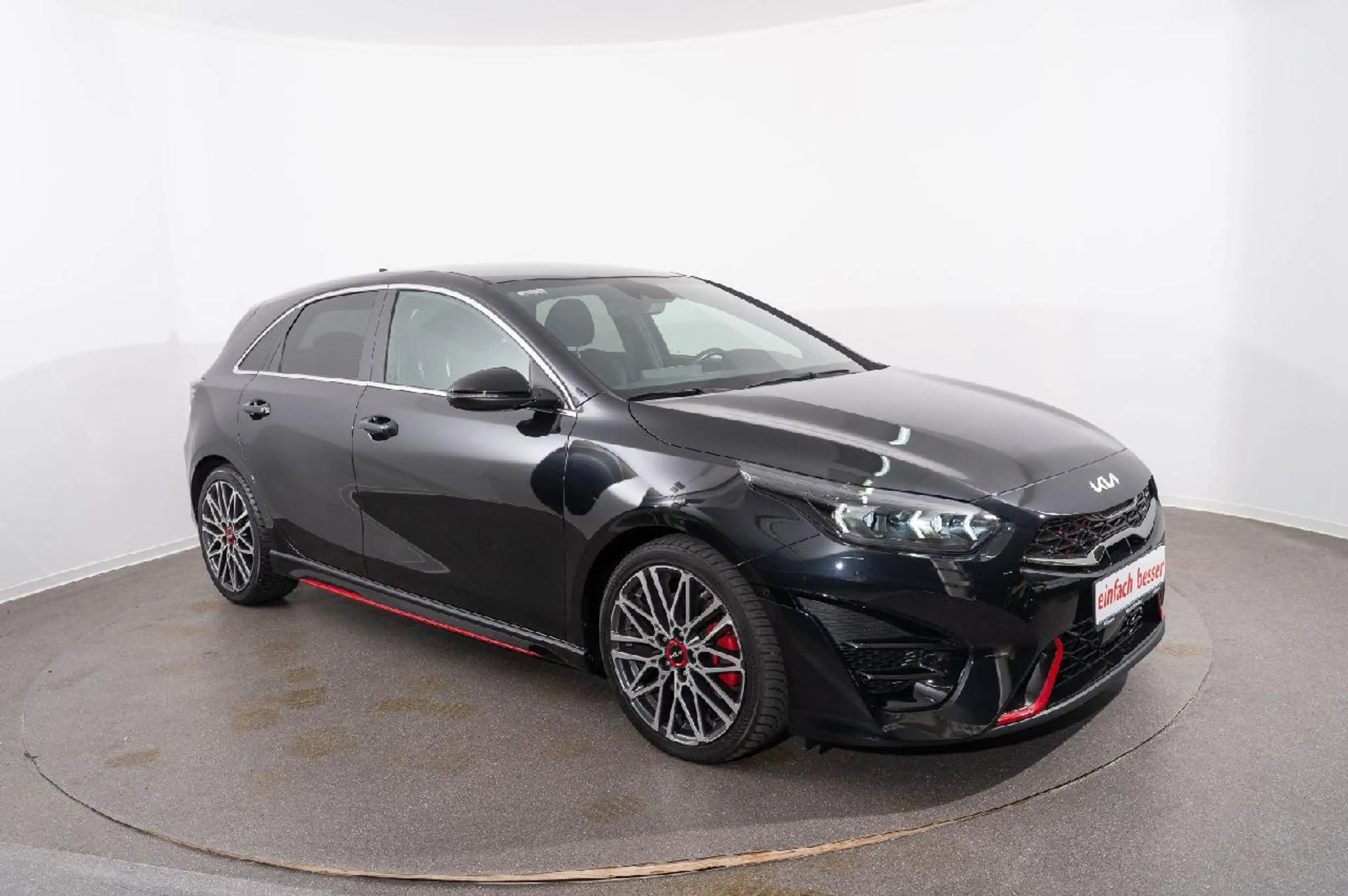 Kia Ceed / cee'd GT — photo 3