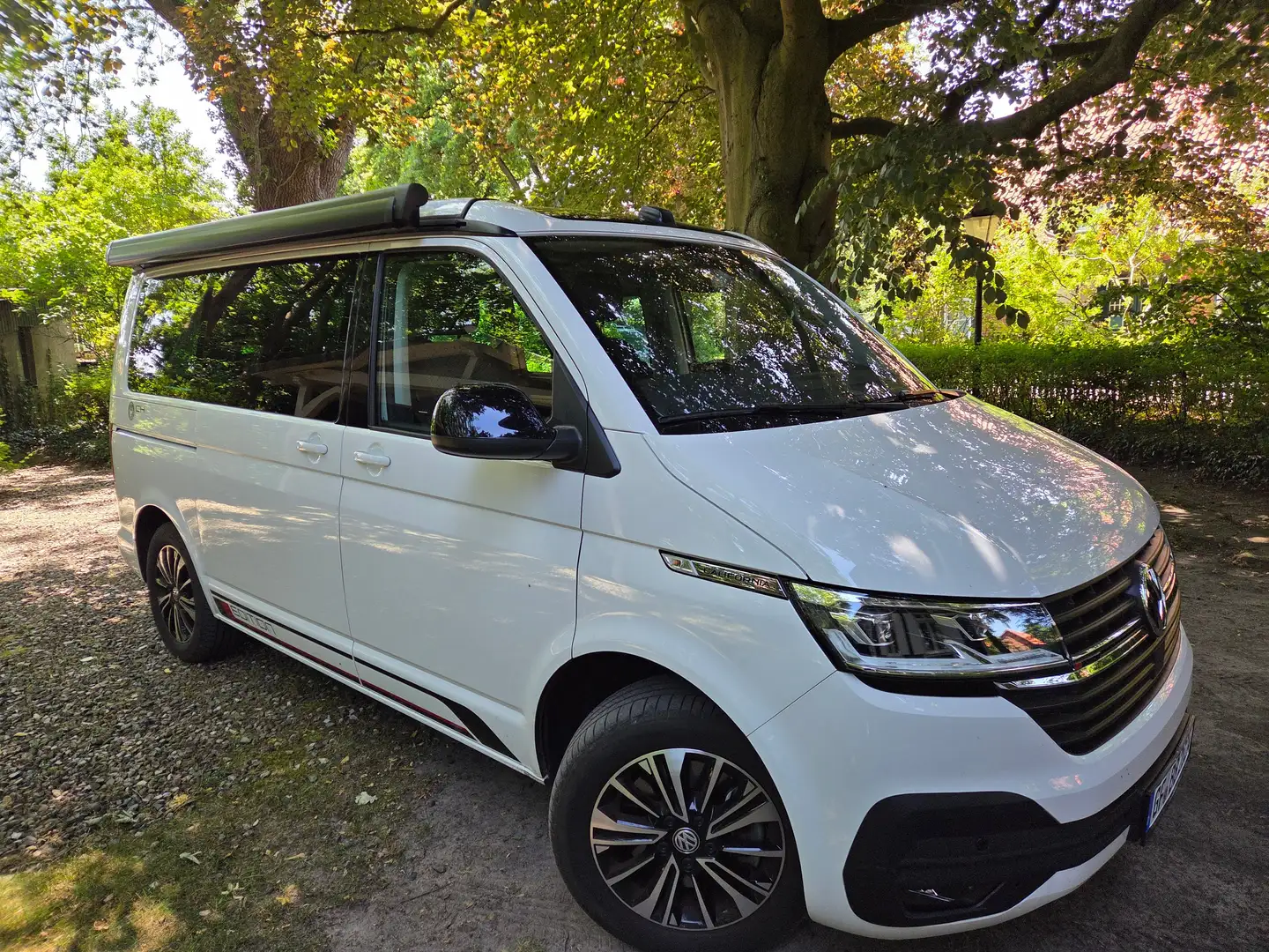 Volkswagen T6.1 California California T6.1 DSG 4MOTION Beach Camper - 2