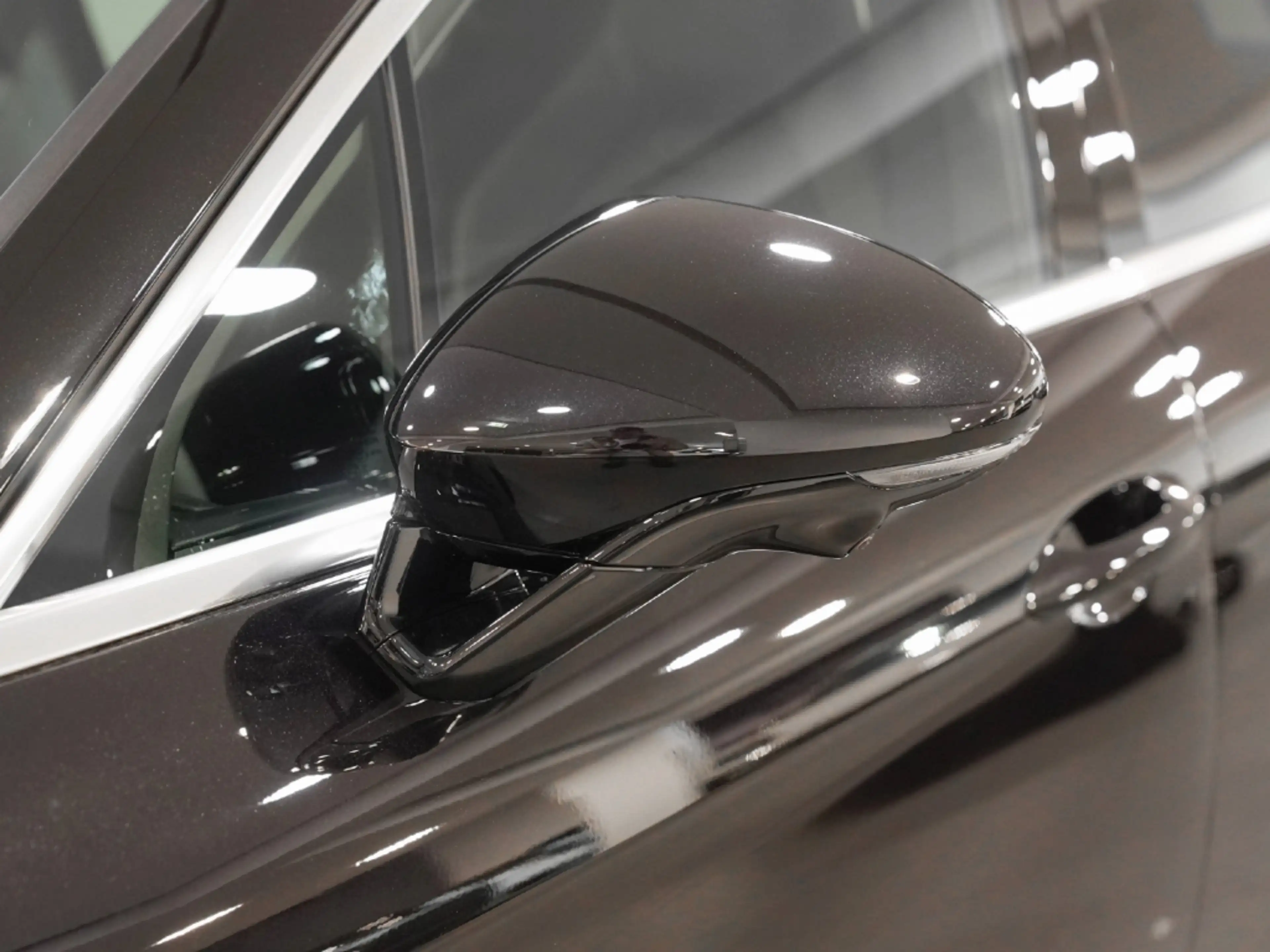 Porsche Panamera 4 E-Hybrid — photo 13