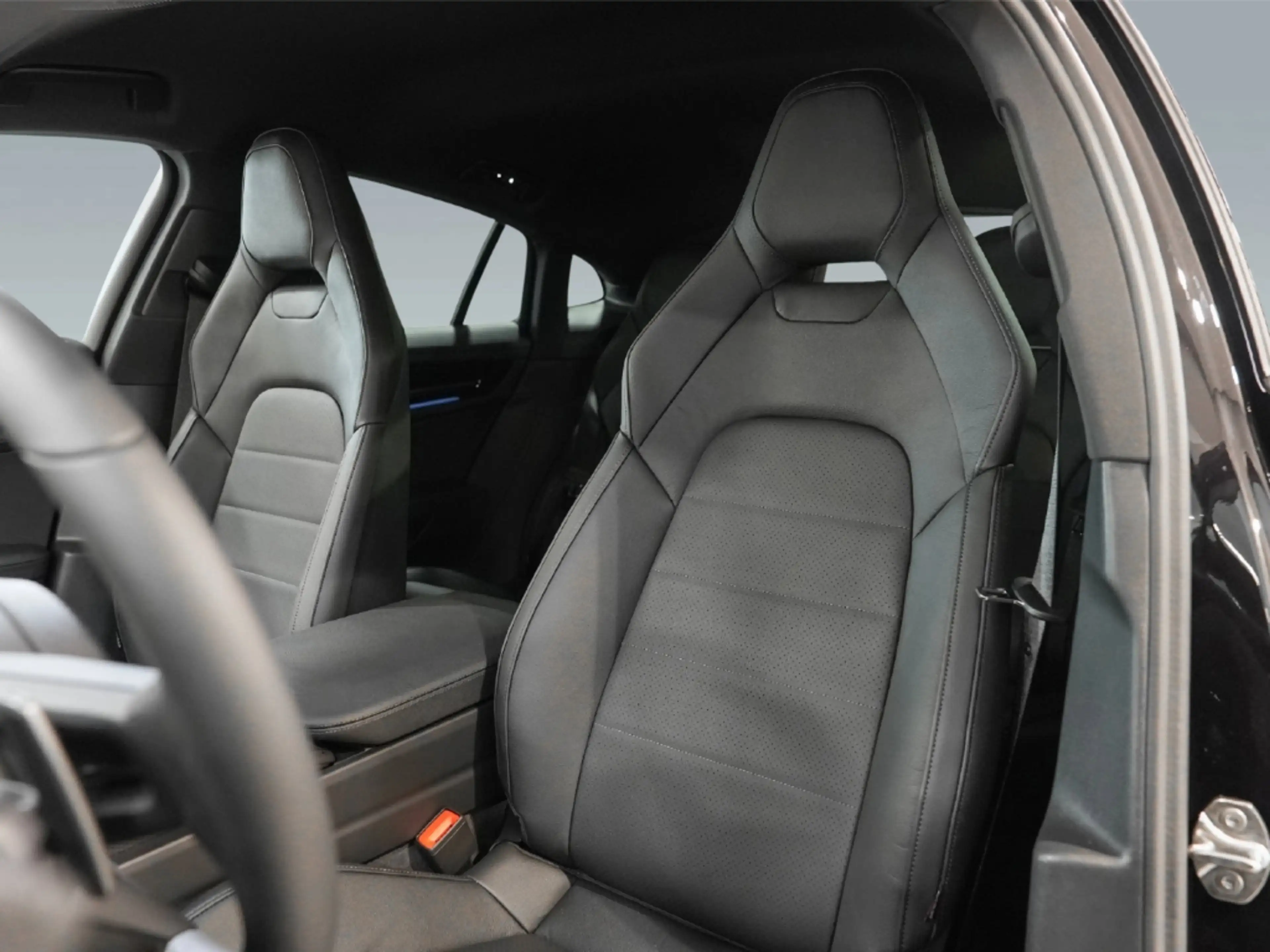 Porsche Panamera 4 E-Hybrid — photo 5