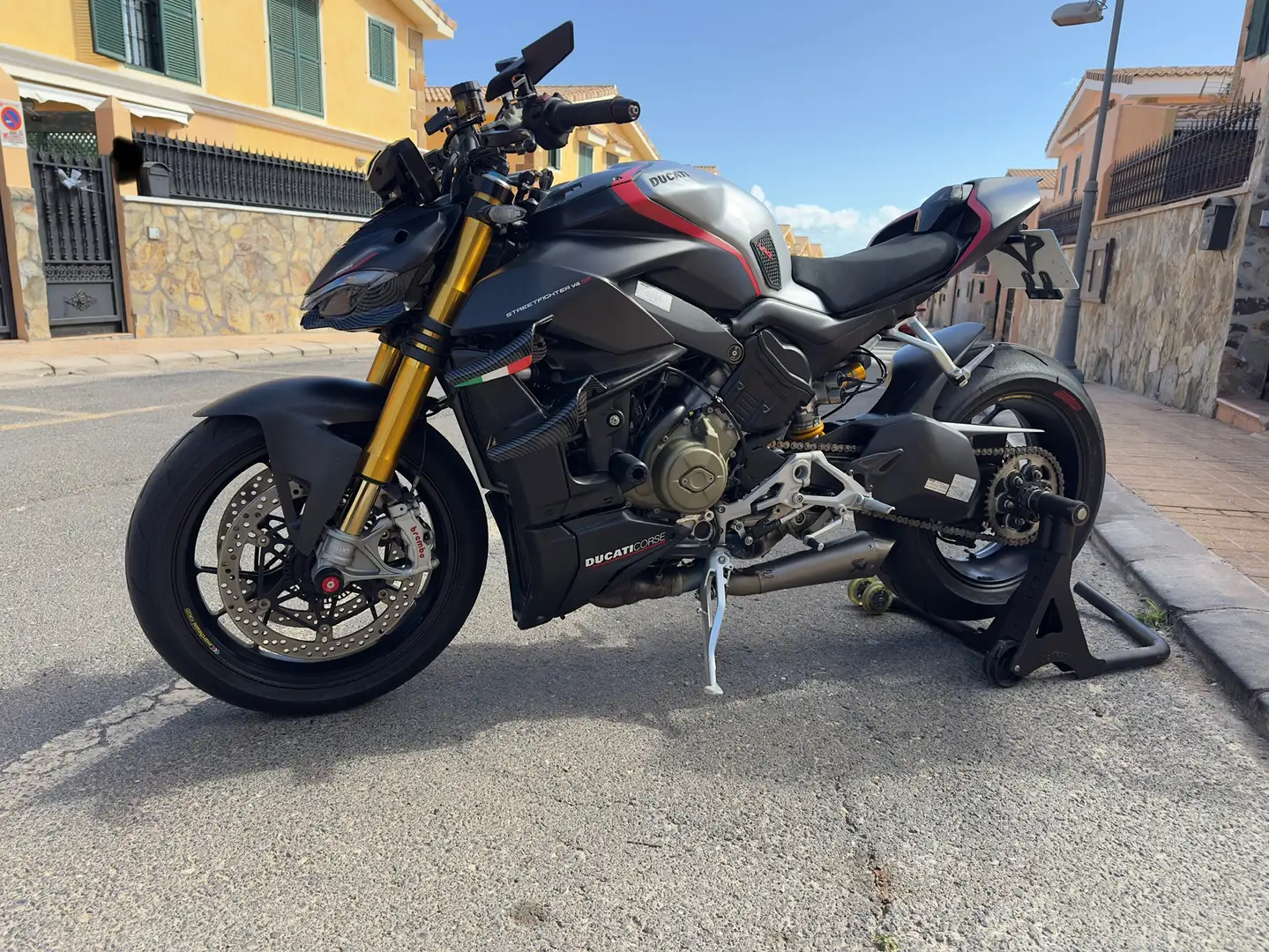 Ducati Streetfighter V4S Negro - 2