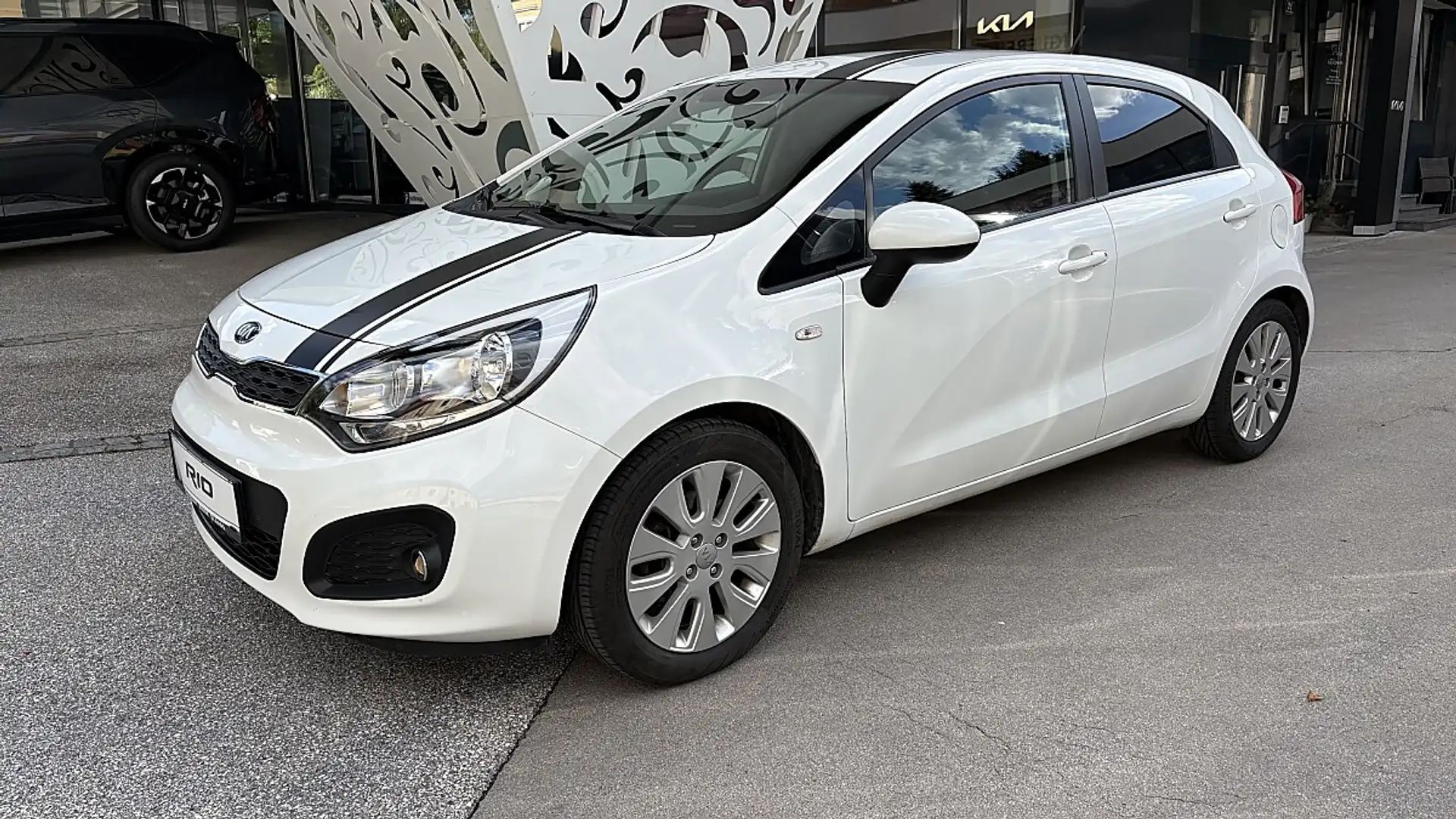 Kia Rio 1,4 CRDi Silber Weiß - 1