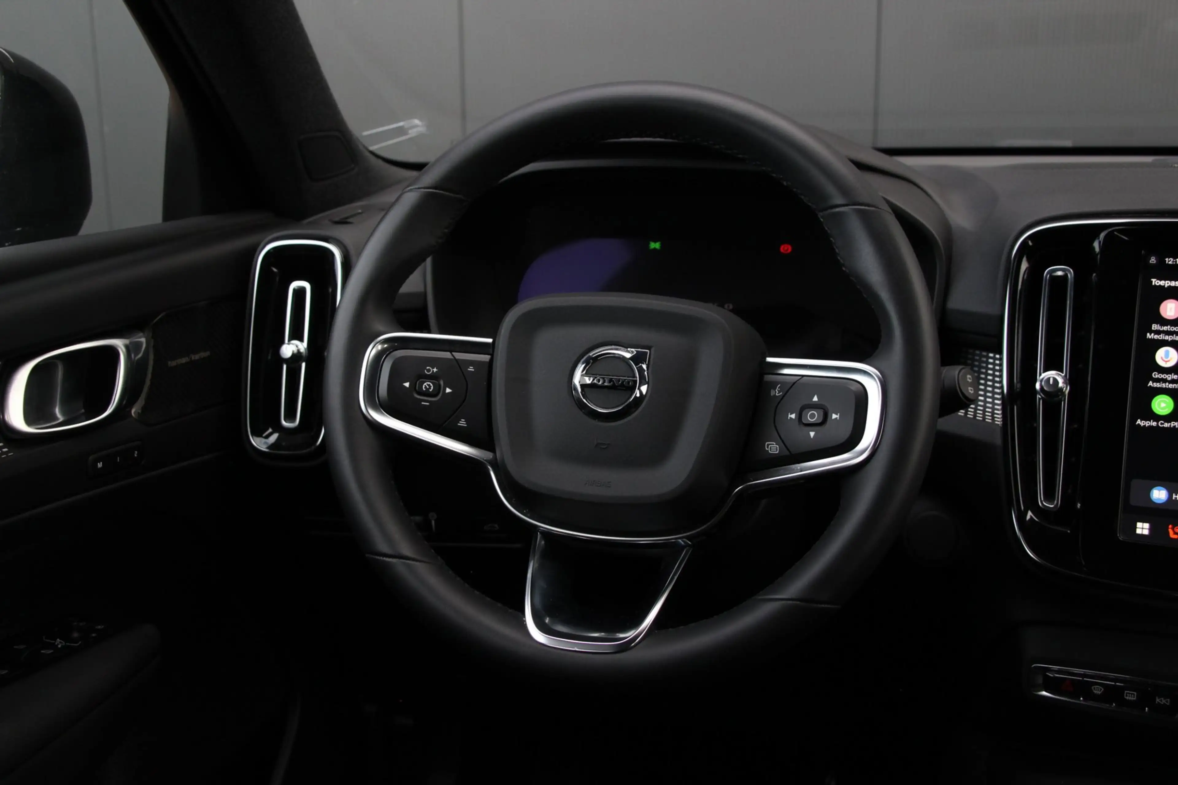 Volvo XC40 Recharge Pro | Panoramadak | 360 Camera | Trekhaak — photo 29