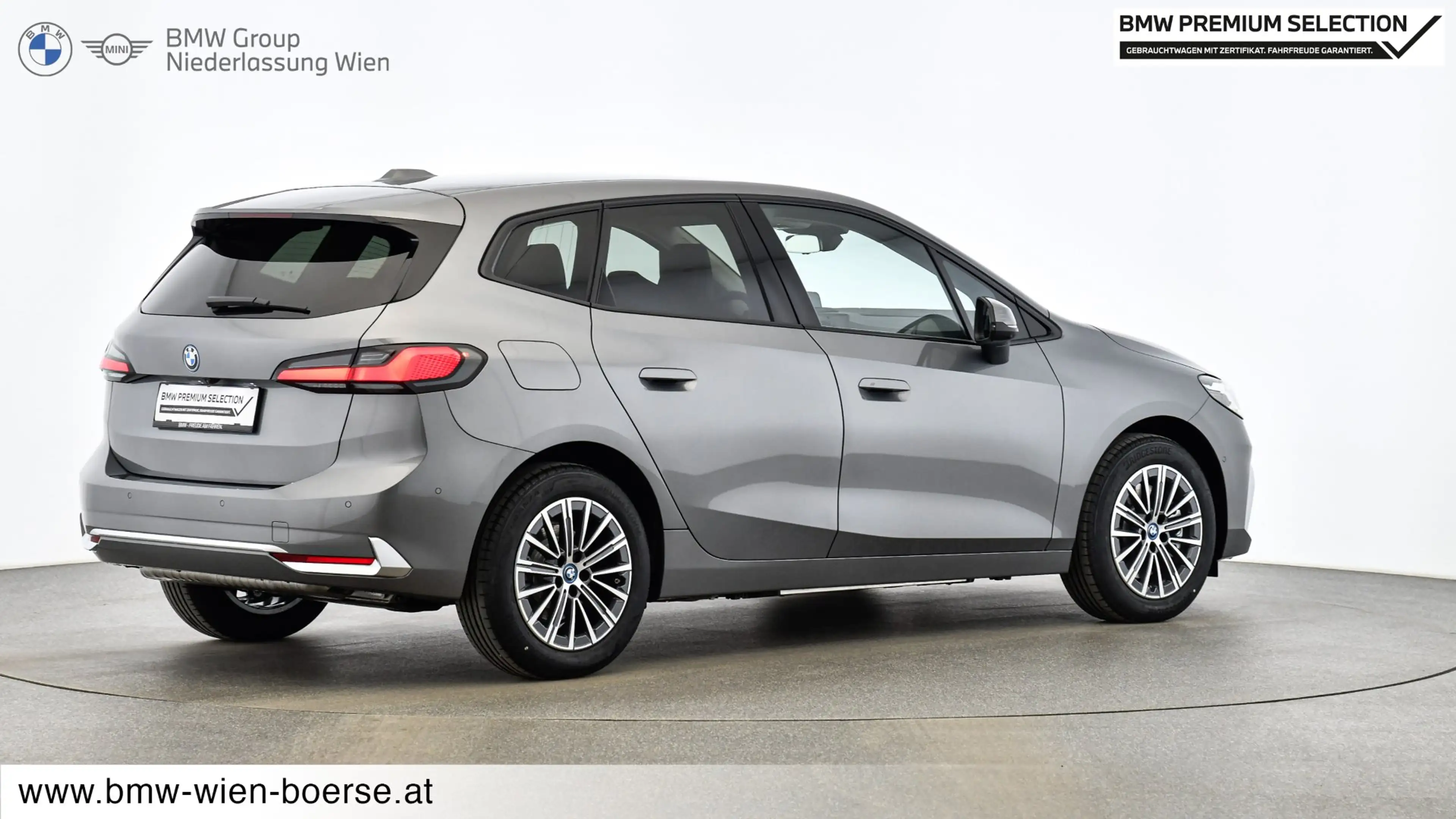 BMW 230 e xDrive — photo 8