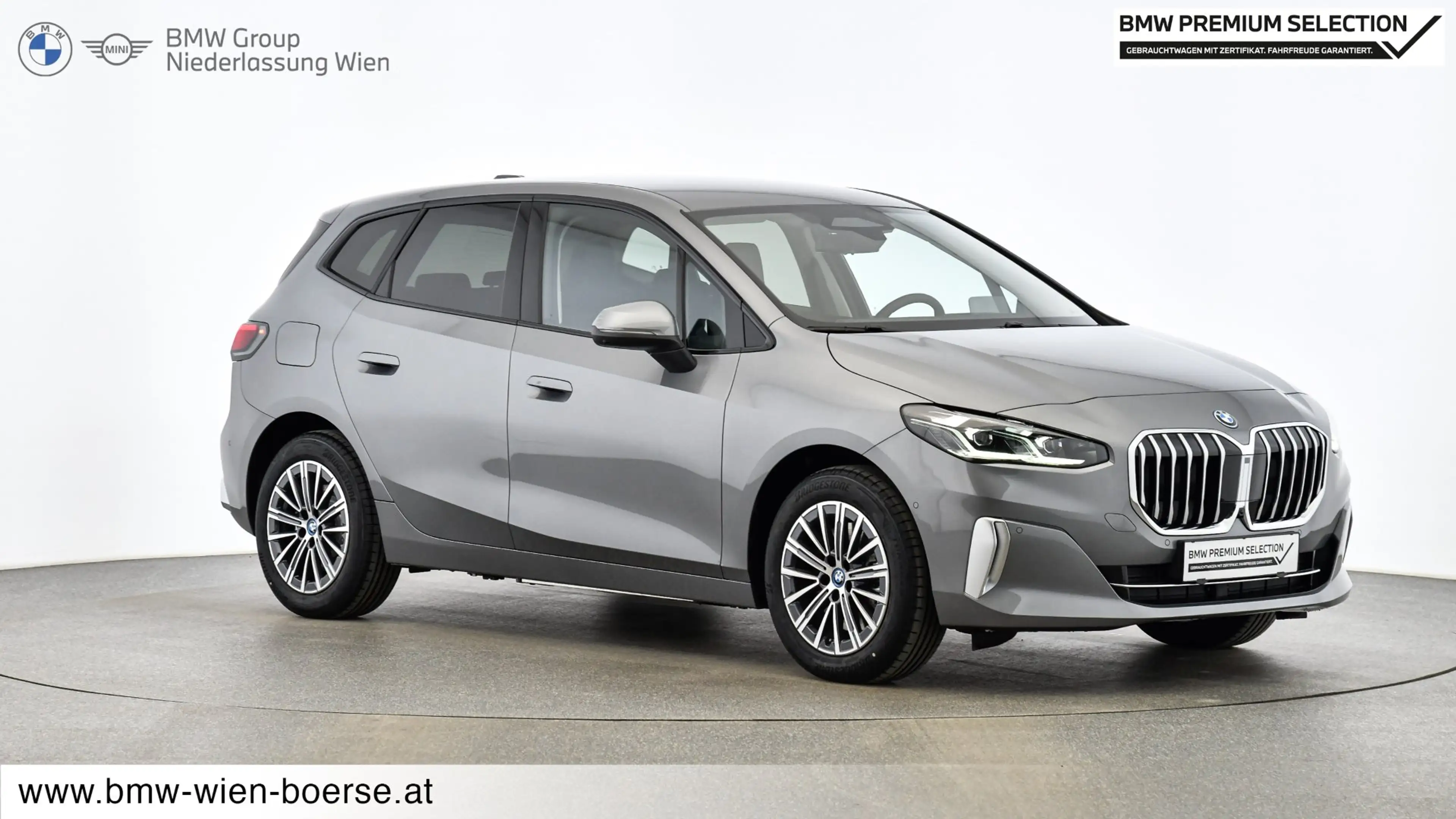 BMW 230 e xDrive — photo 6