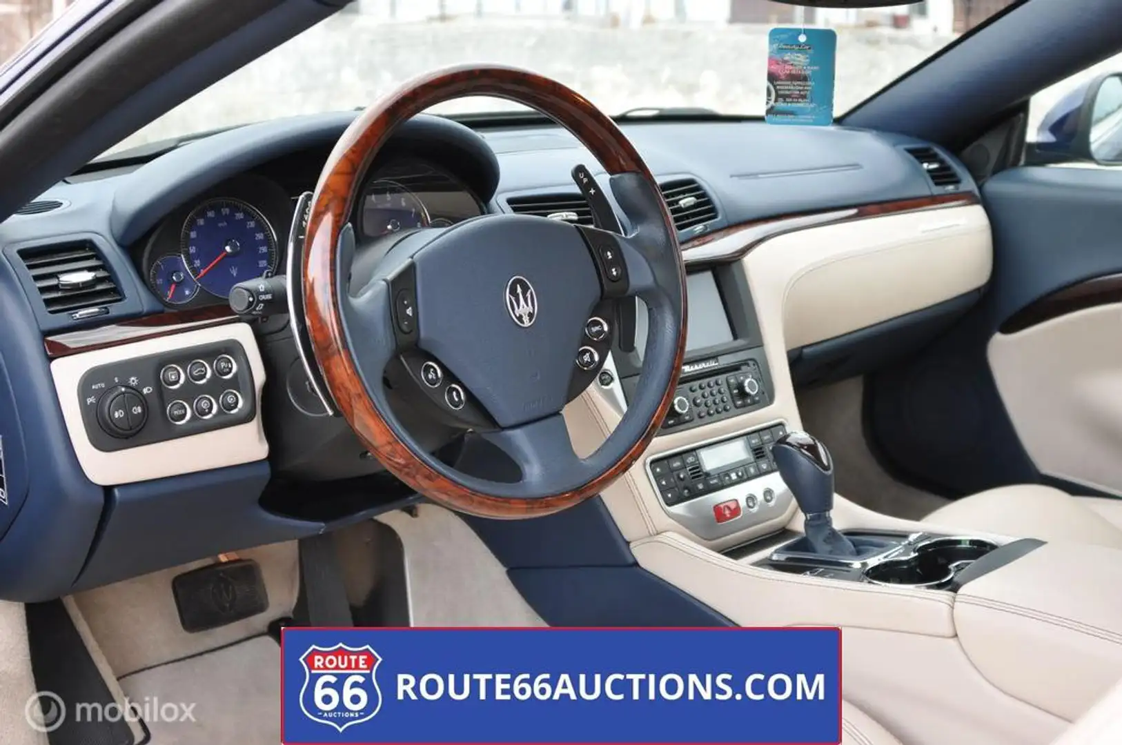 Maserati GranCabrio | 2010 | Route 66 Auctions Negru - 2