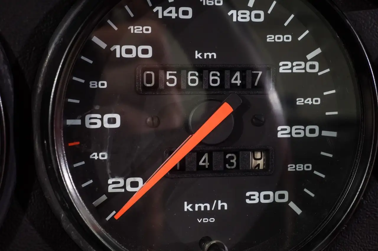 Porsche 964 RS / 56.700 km, 1 Besitzer, 100% Erstlack, foto 10