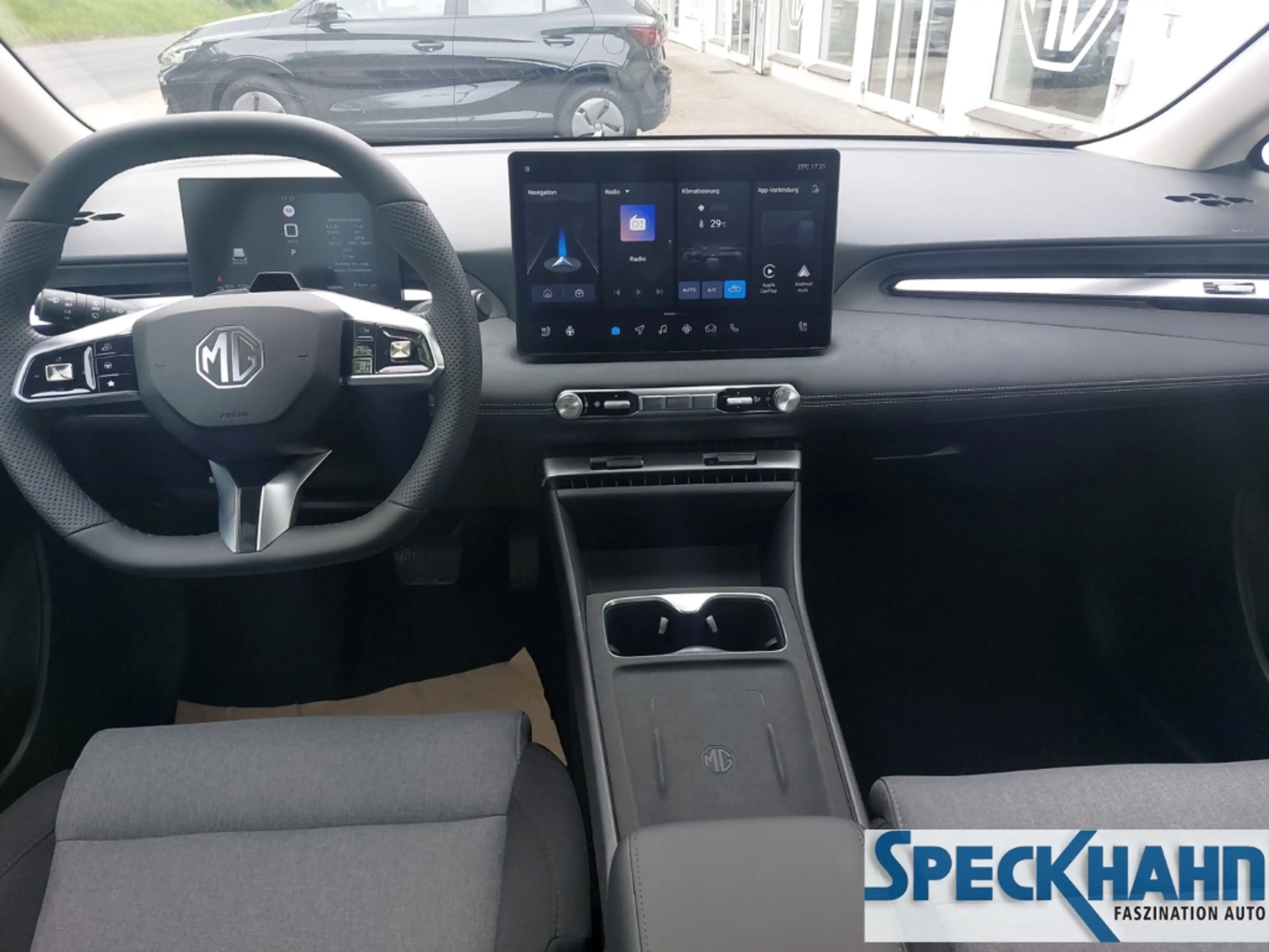 MG MG4 Comfort 43 kWh ACC MG-Pilot Kamera LED Apple CarPl — photo 14