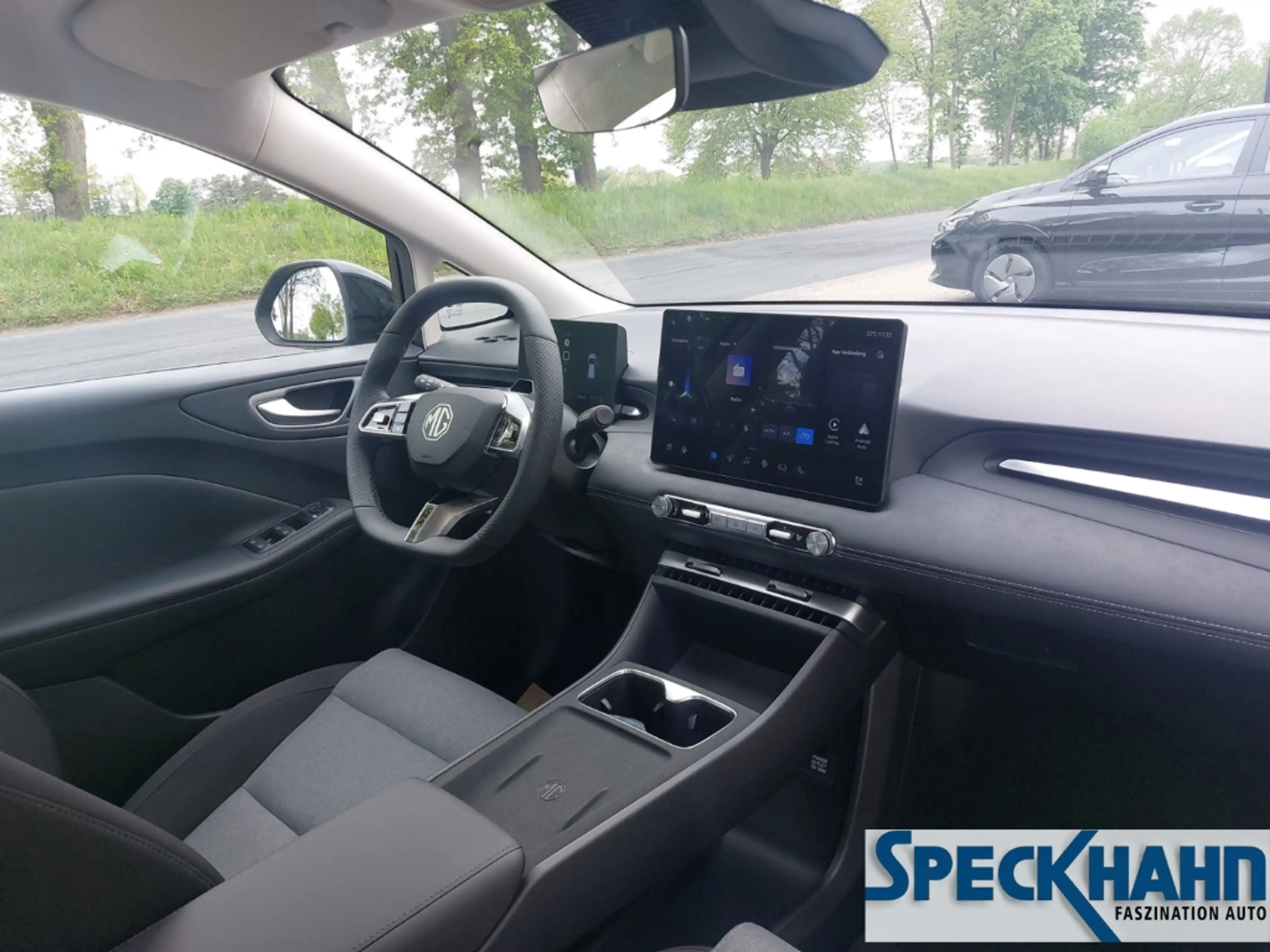 MG MG4 Comfort 43 kWh ACC MG-Pilot Kamera LED Apple CarPl — photo 12