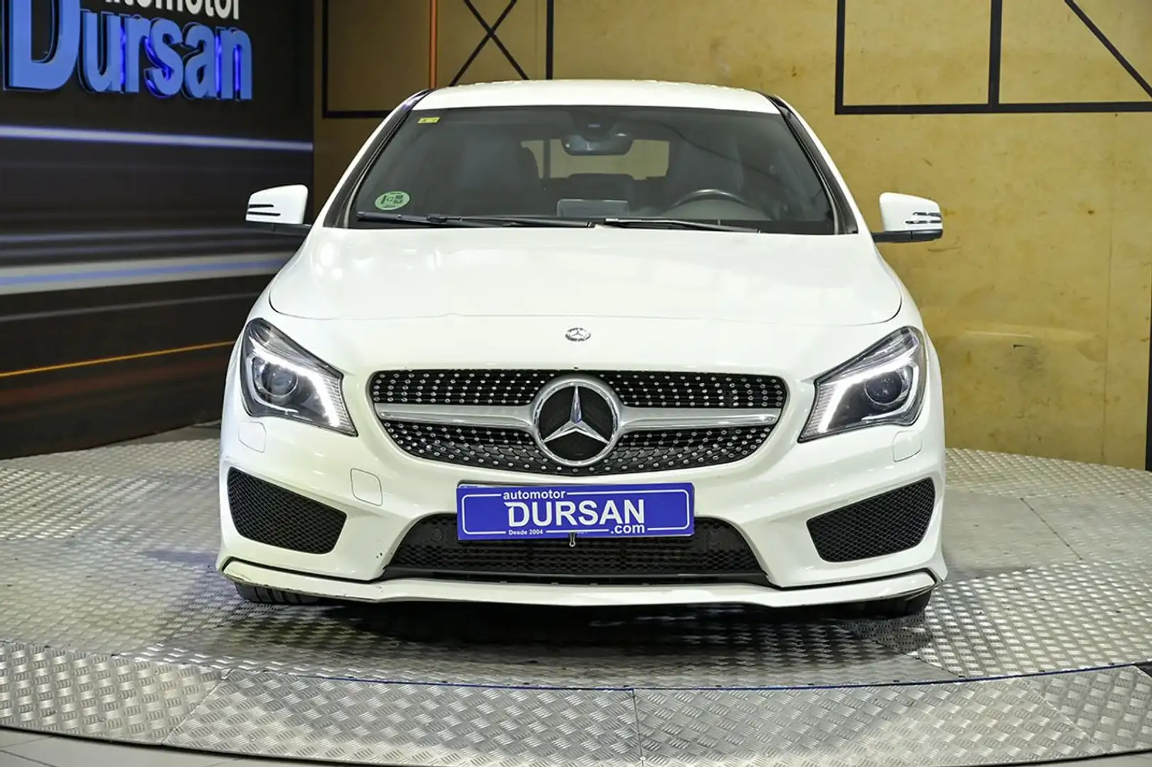 Mercedes-Benz CLA 200 Shooting Brake 200d AMG Line 7G-DCT Blanc - 2