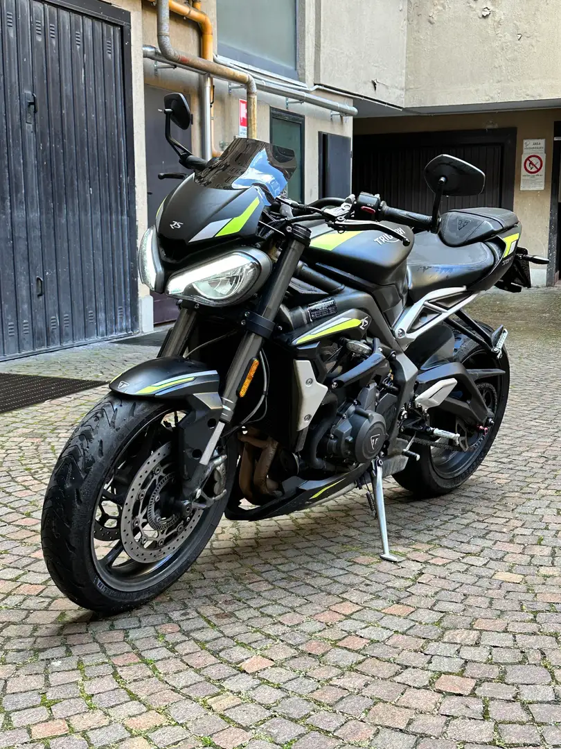 Triumph Street Triple RS Černá - 2
