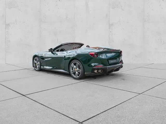 Ferrari Portofino view 4