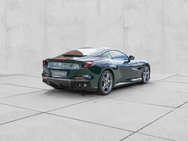 Ferrari Portofino view 10