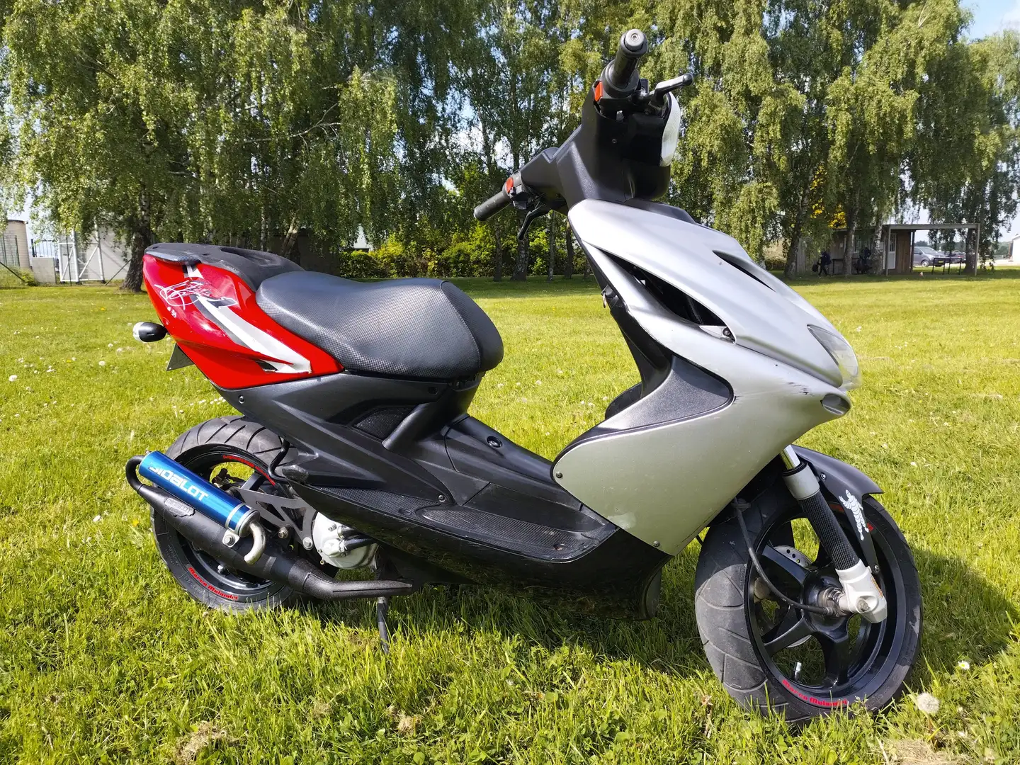 Yamaha Aerox Rouge - 2