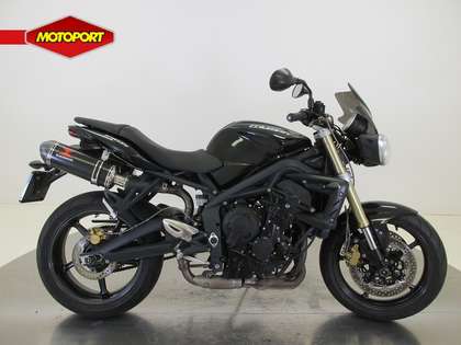 Triumph STREET TRIPLE