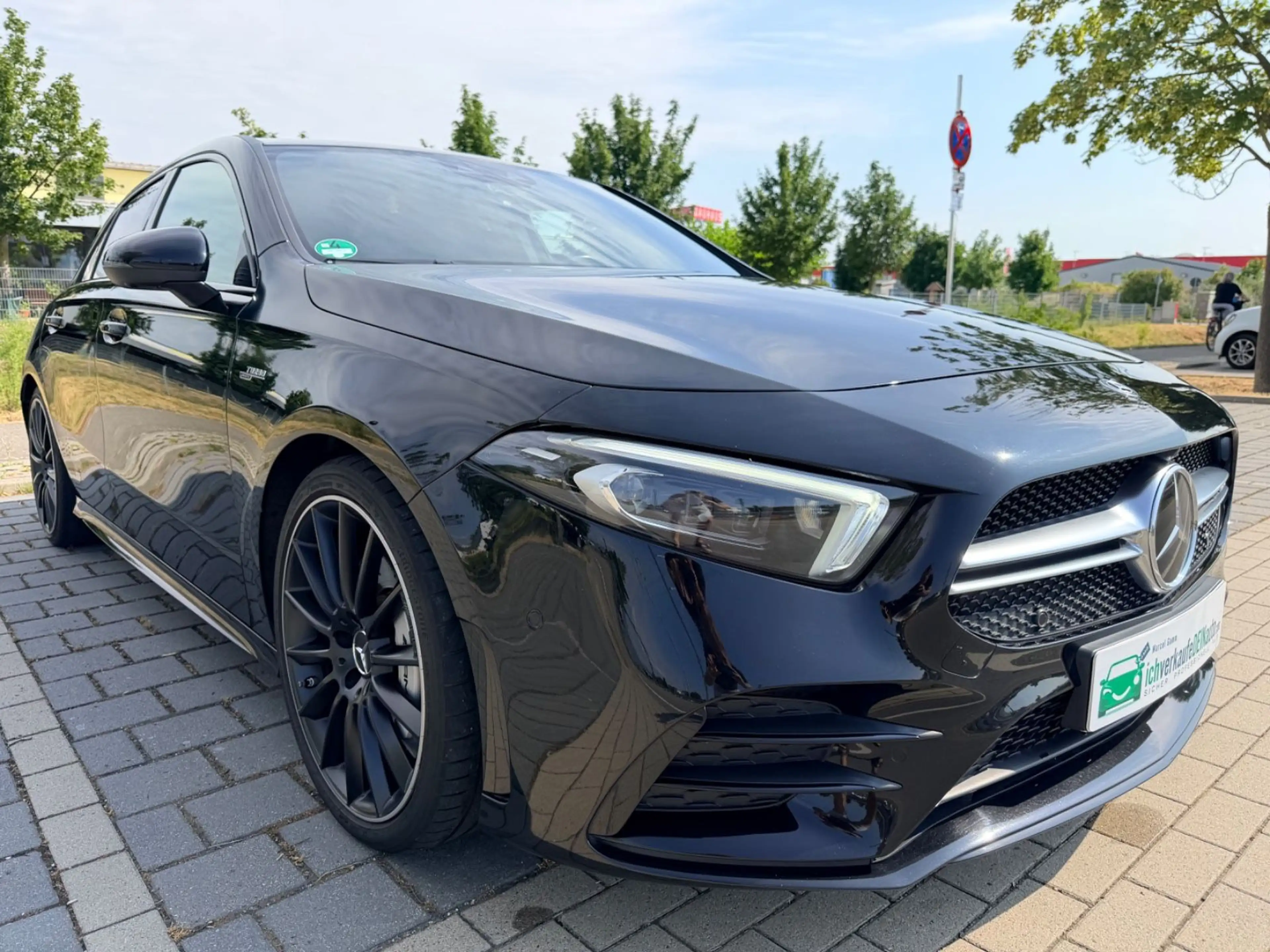 Mercedes-Benz A 35 AMG A A 35 AMG 4Matic Leder*P-Dach*LED uvm. — photo 7