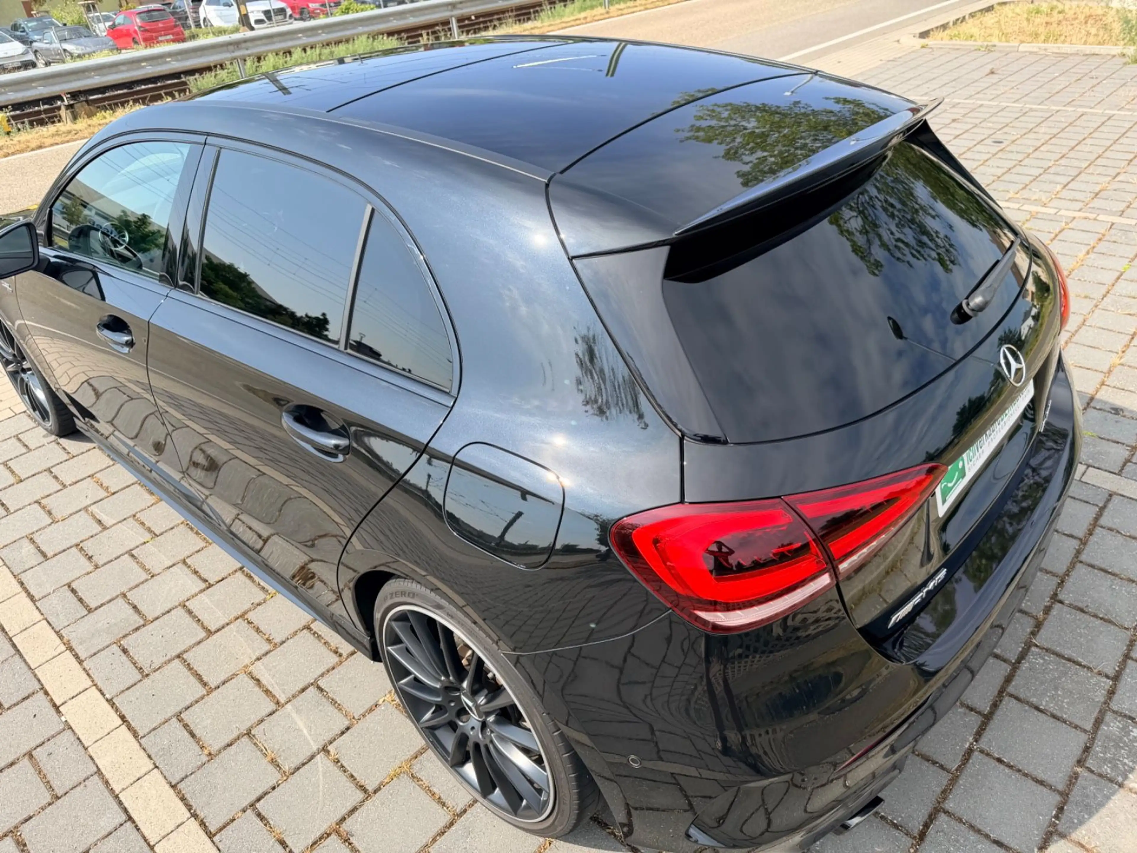 Mercedes-Benz A 35 AMG A A 35 AMG 4Matic Leder*P-Dach*LED uvm. — photo 14