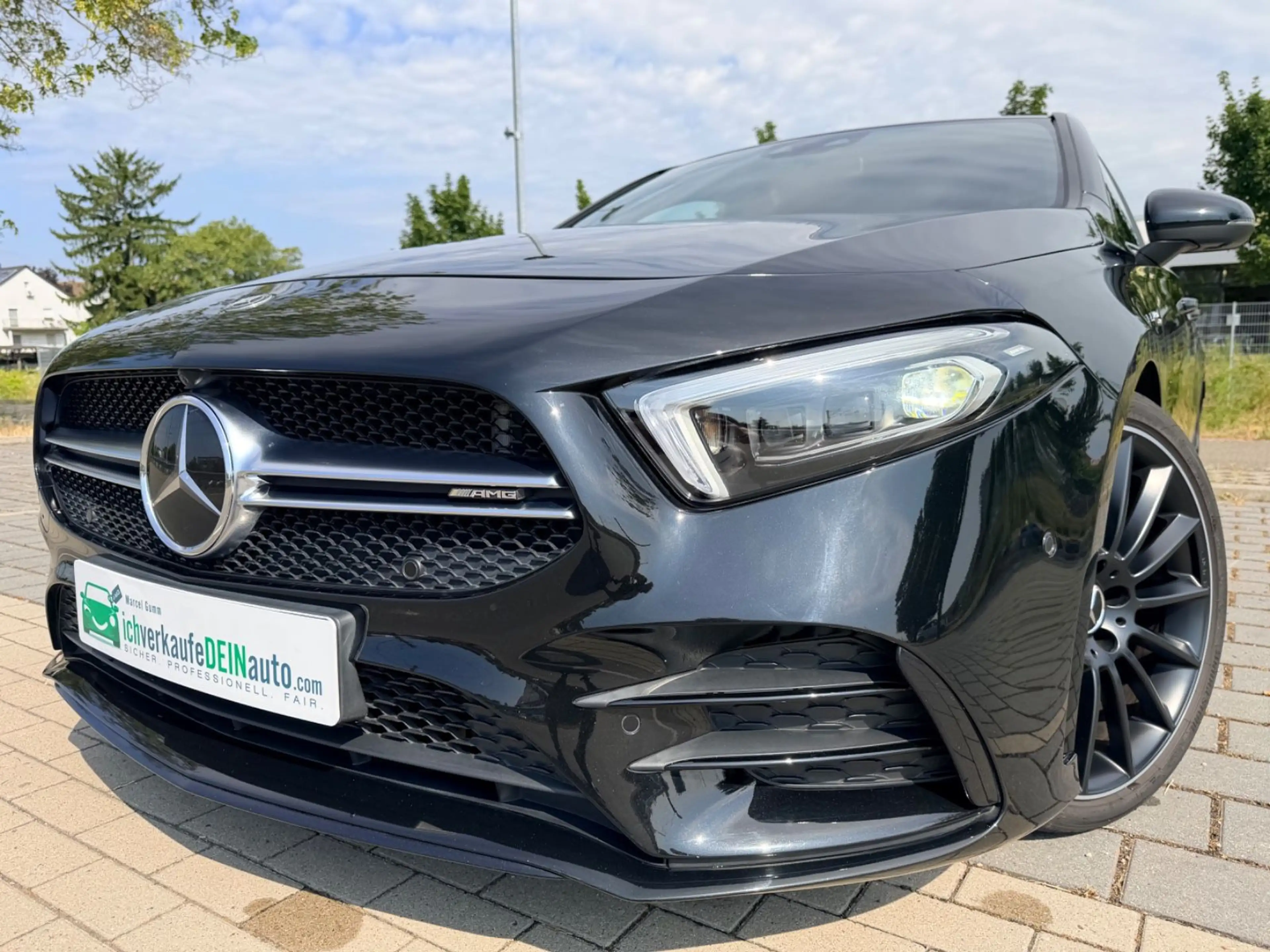 Mercedes-Benz A 35 AMG A A 35 AMG 4Matic Leder*P-Dach*LED uvm.