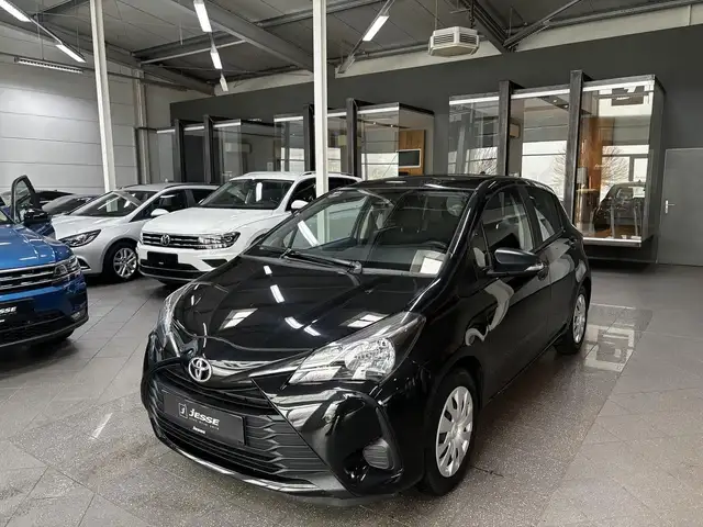 Toyota Yaris 1.0 Dual-VVTi Klima Bluetooth