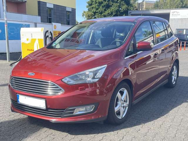 Imagine Ford Grand C-Max Titanium