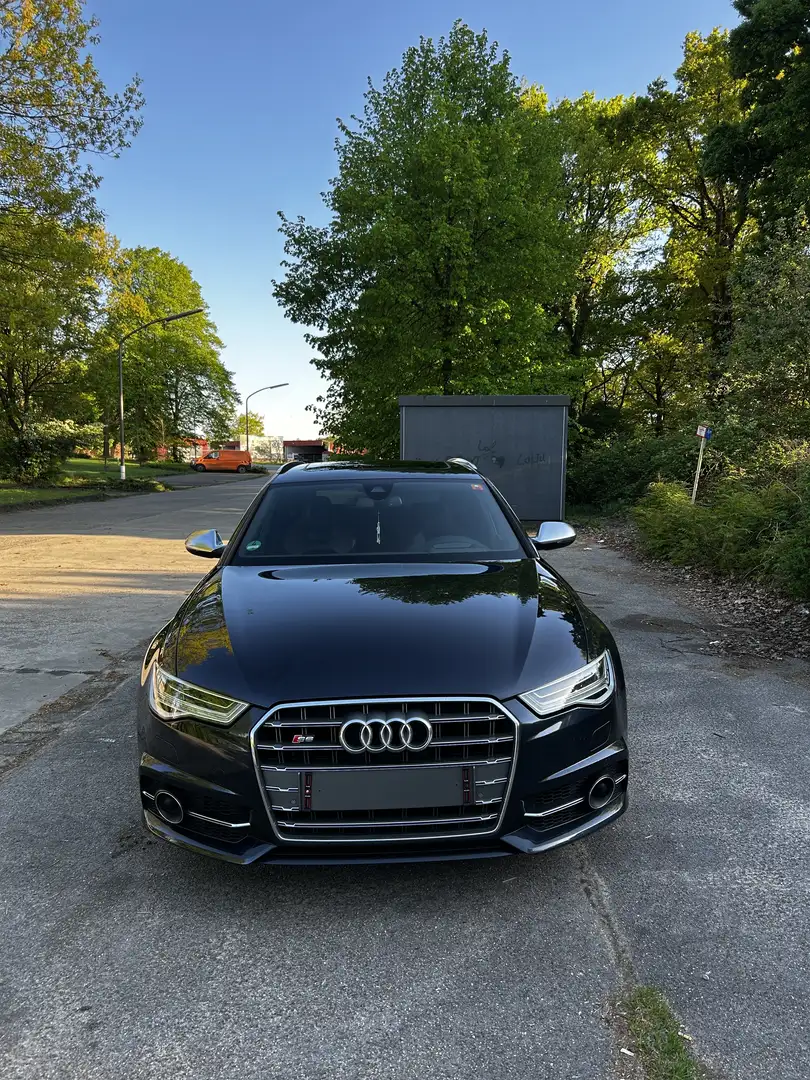 Audi S6 Avant - 1