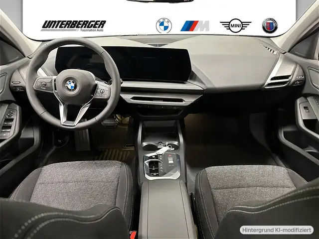 BMW 1 Series view 7