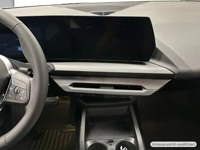 BMW 1 Series view 8