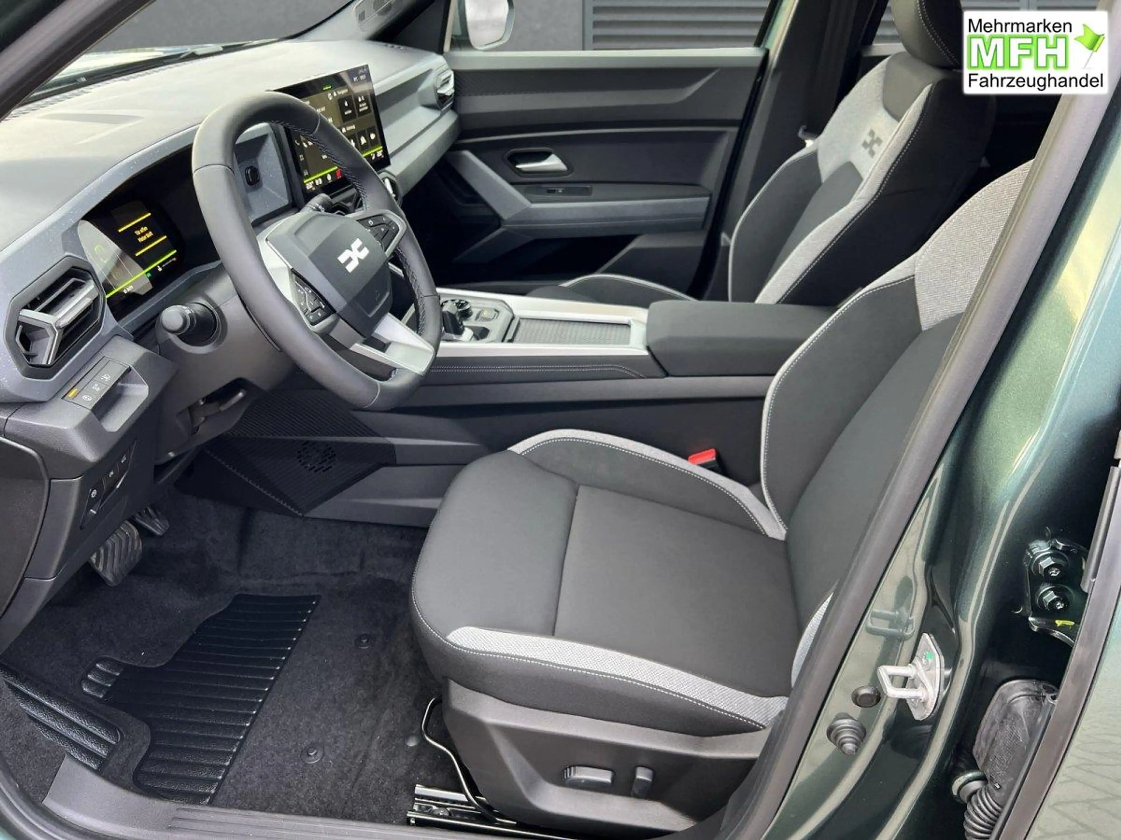Dacia Bigster Journey LKHZ+SHZ+PDC+RFK Tribrid 150 4x4 113 kW... — photo 3