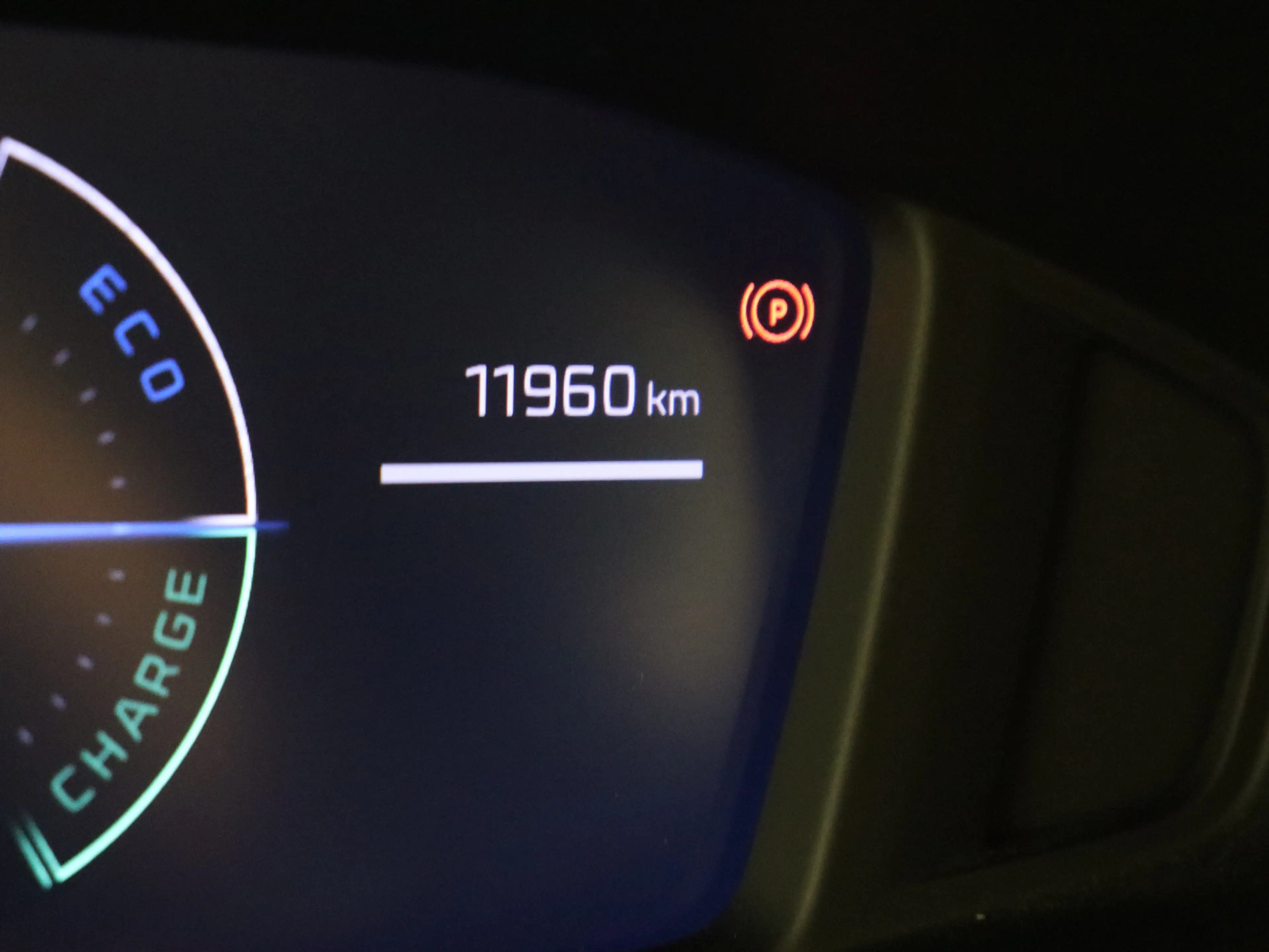 Peugeot e-208 EV Allure 51 kWh — photo 9