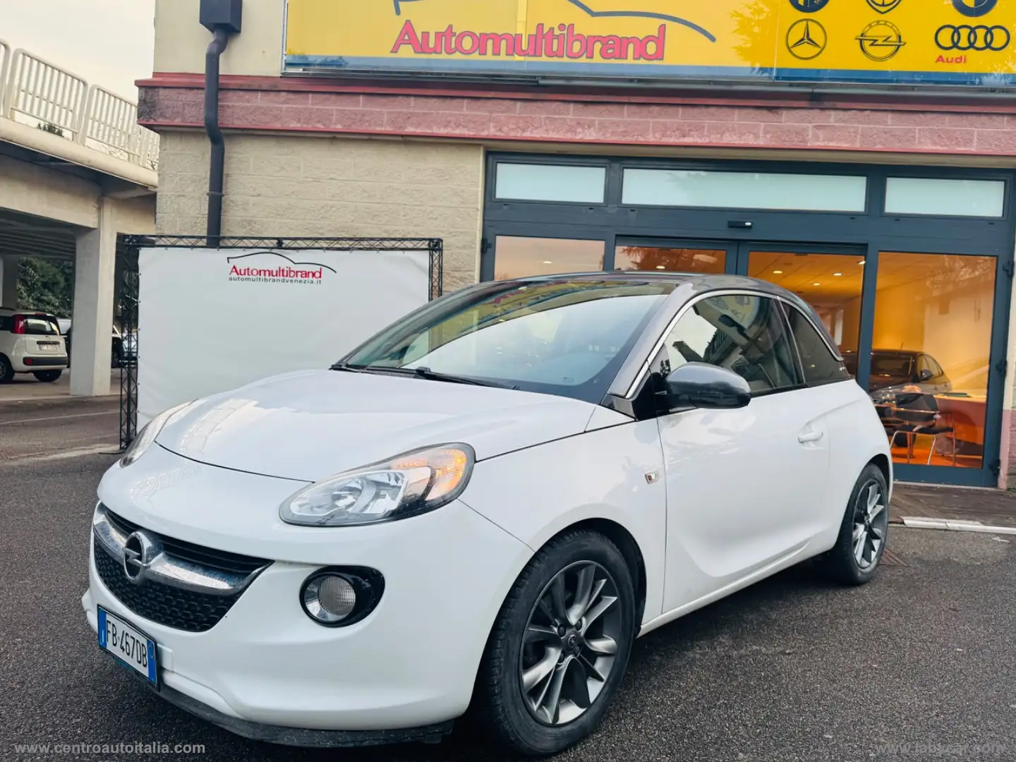 Opel Adam Rocks 1.2 70 CV Air Blanc - 1
