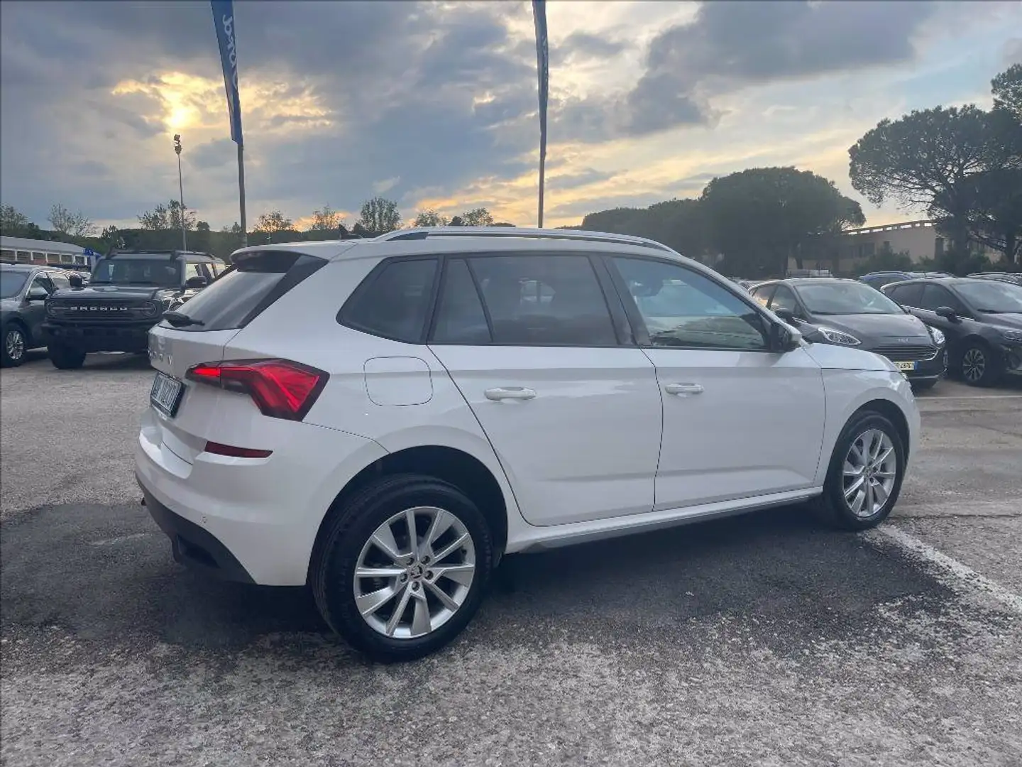 Skoda Kamiq 1.0 tsi Style 110cv dsg Blanc - 2