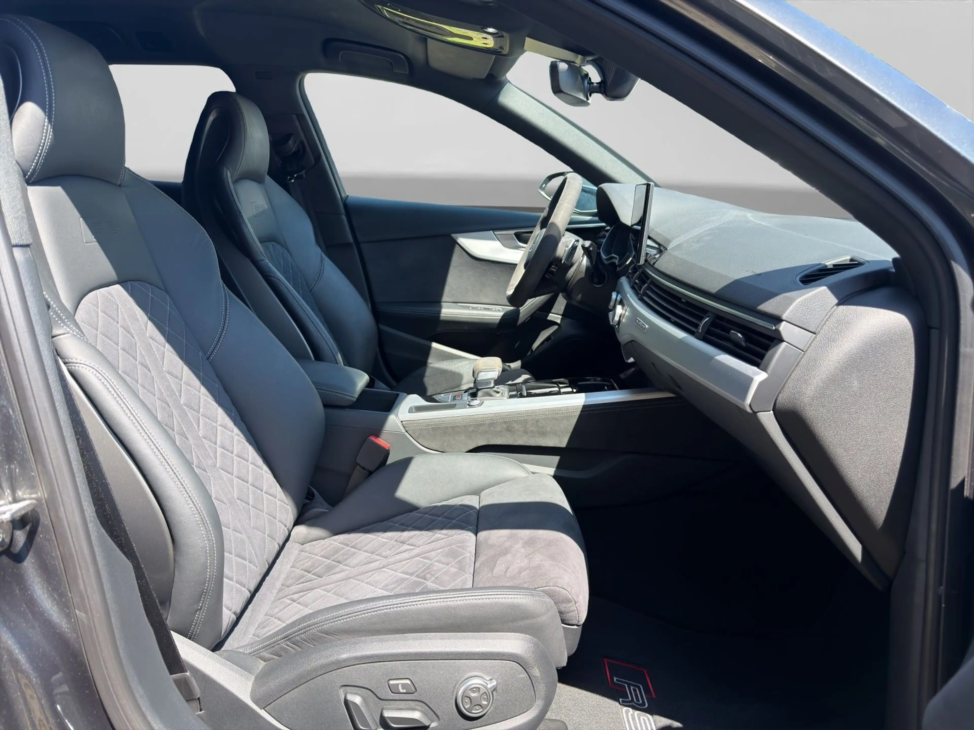 Audi RS4 RS4 Avant TFSI Q 280km/h RS-ABGAS MATRIX-LED — photo 4
