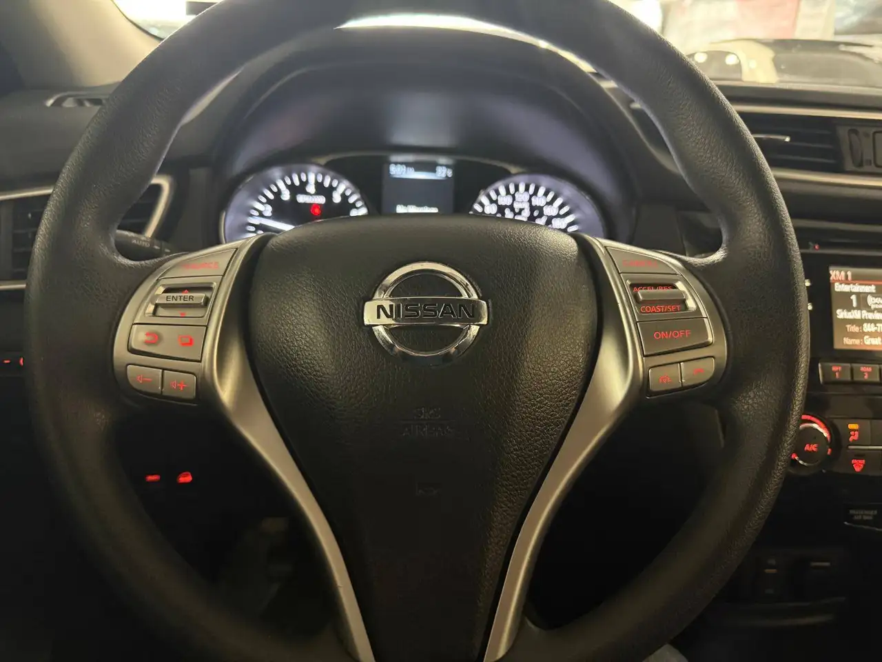Nissan Rogue снимка Nissan Rogue