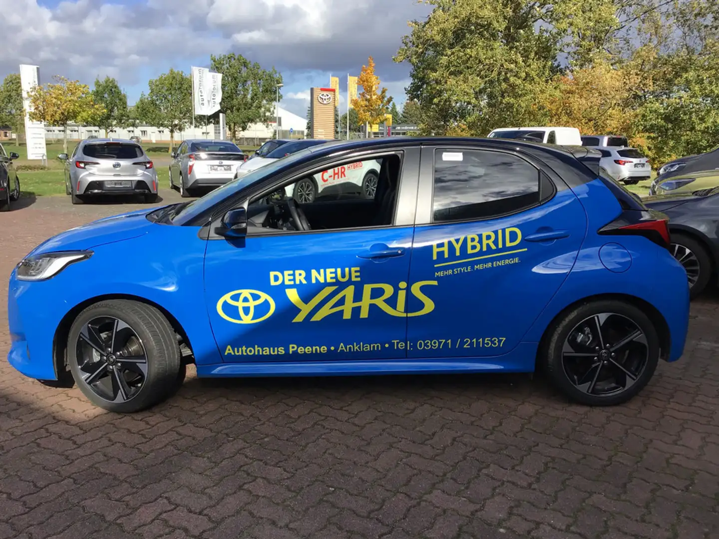 Toyota Yaris 1.5 Hybrid Premiere Edition ACC HUD LED Blau - 2