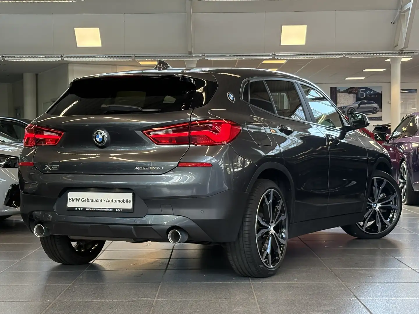 BMW X2 xDrive20d Advantage Pano LED Shz. PDC 18" LMR Grijs - 2