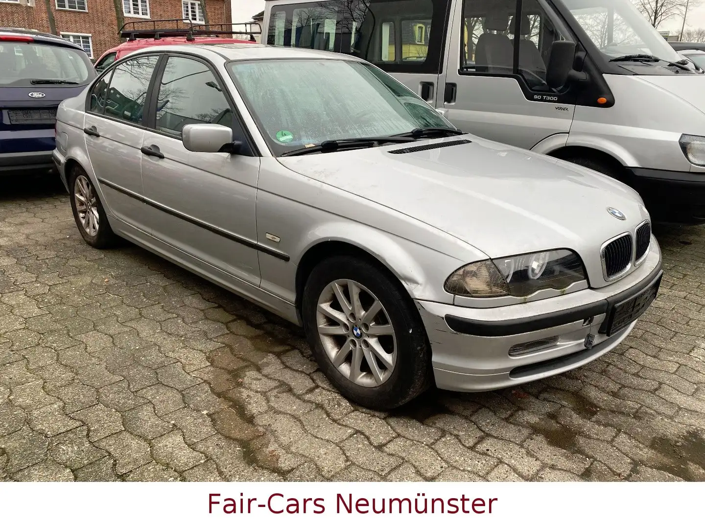 BMW 320 d Aut Erst Lesen Срібний - 2