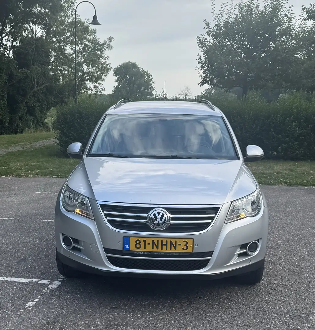 Volkswagen Tiguan 1.4 TSI Comf.&Design Grijs - 1