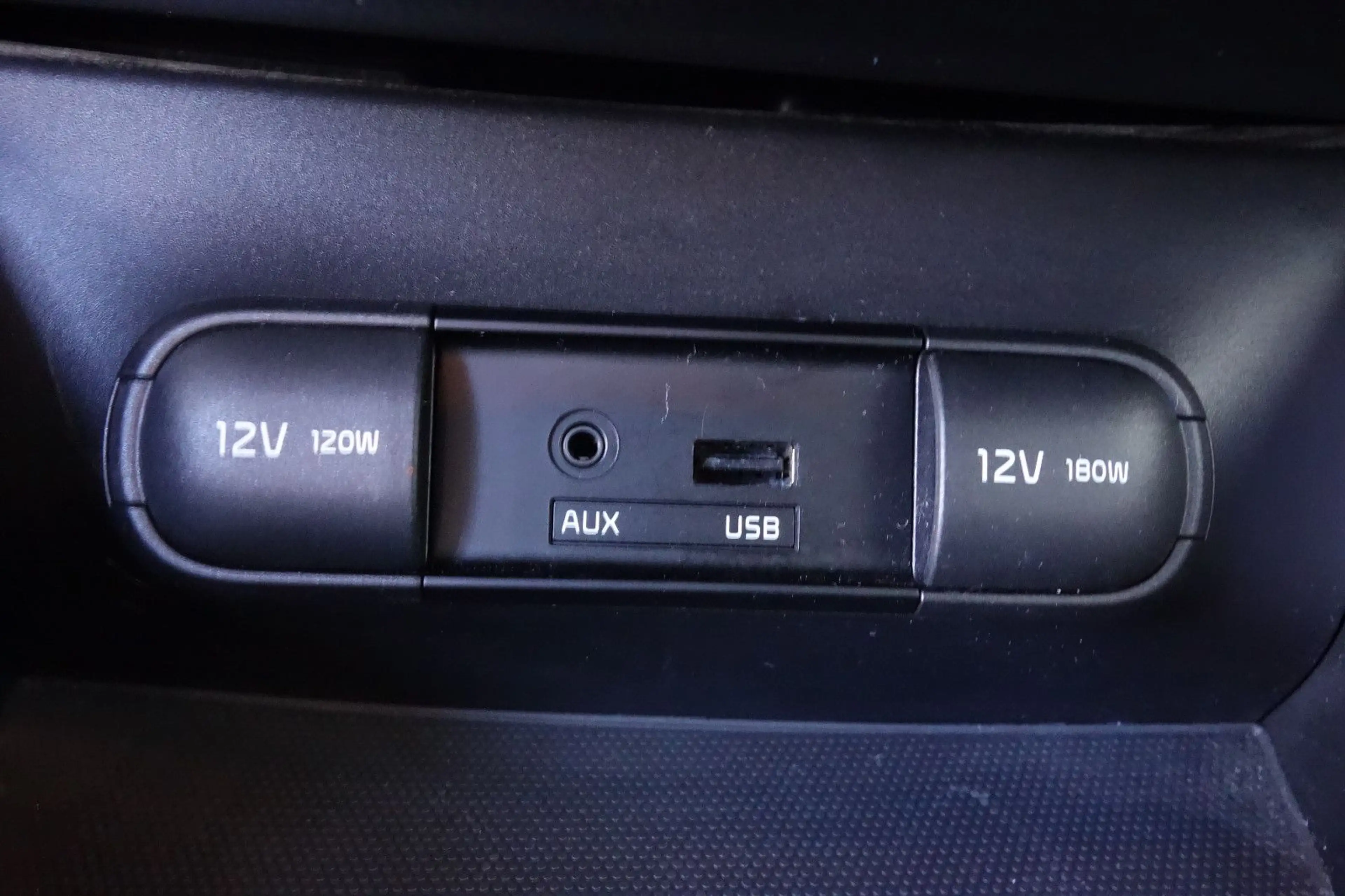 Kia Soul Spirit.DAB.LED.Navi.Kamera.Car Play.Keyless — photo 15