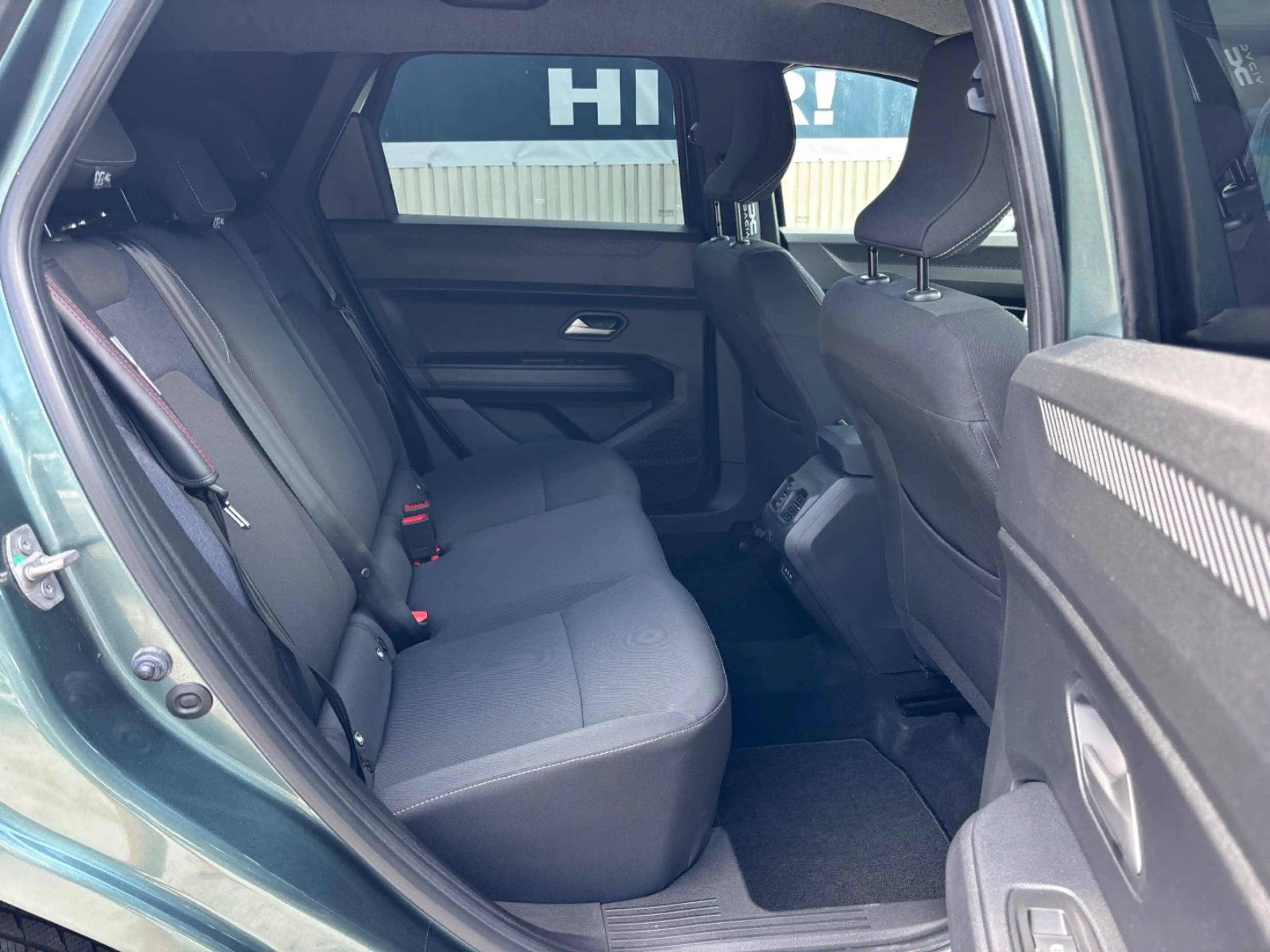 Dacia Bigster TCe 140 Mild-Hybrid 1-Hand Klima Kamera — photo 13