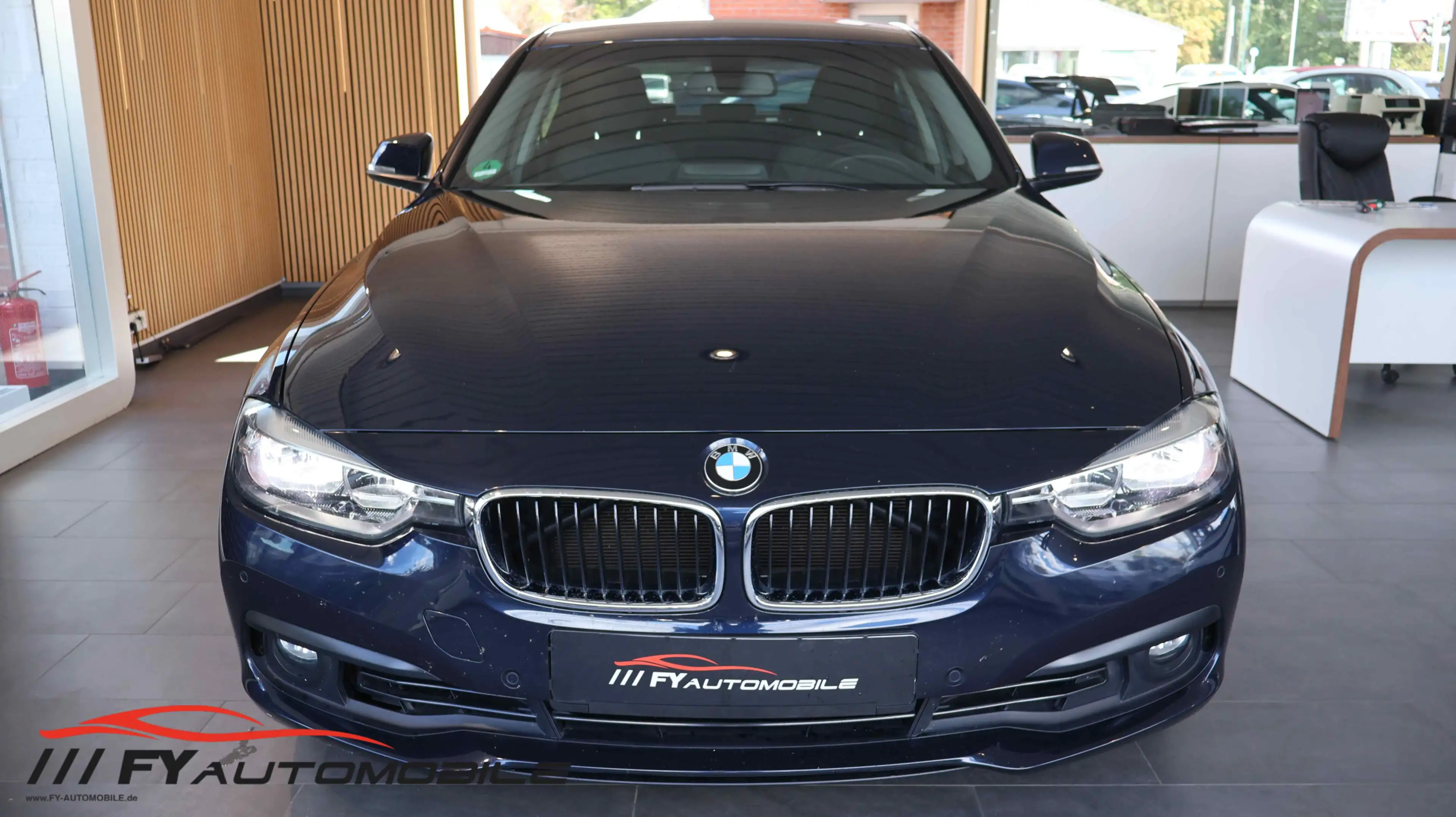 BMW 340 340 i xDrive Advantage — photo 2