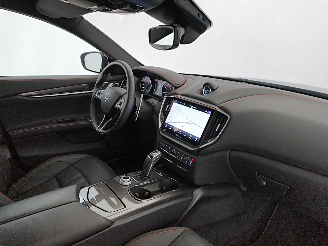 Maserati Ghibli 2025 — фото 11