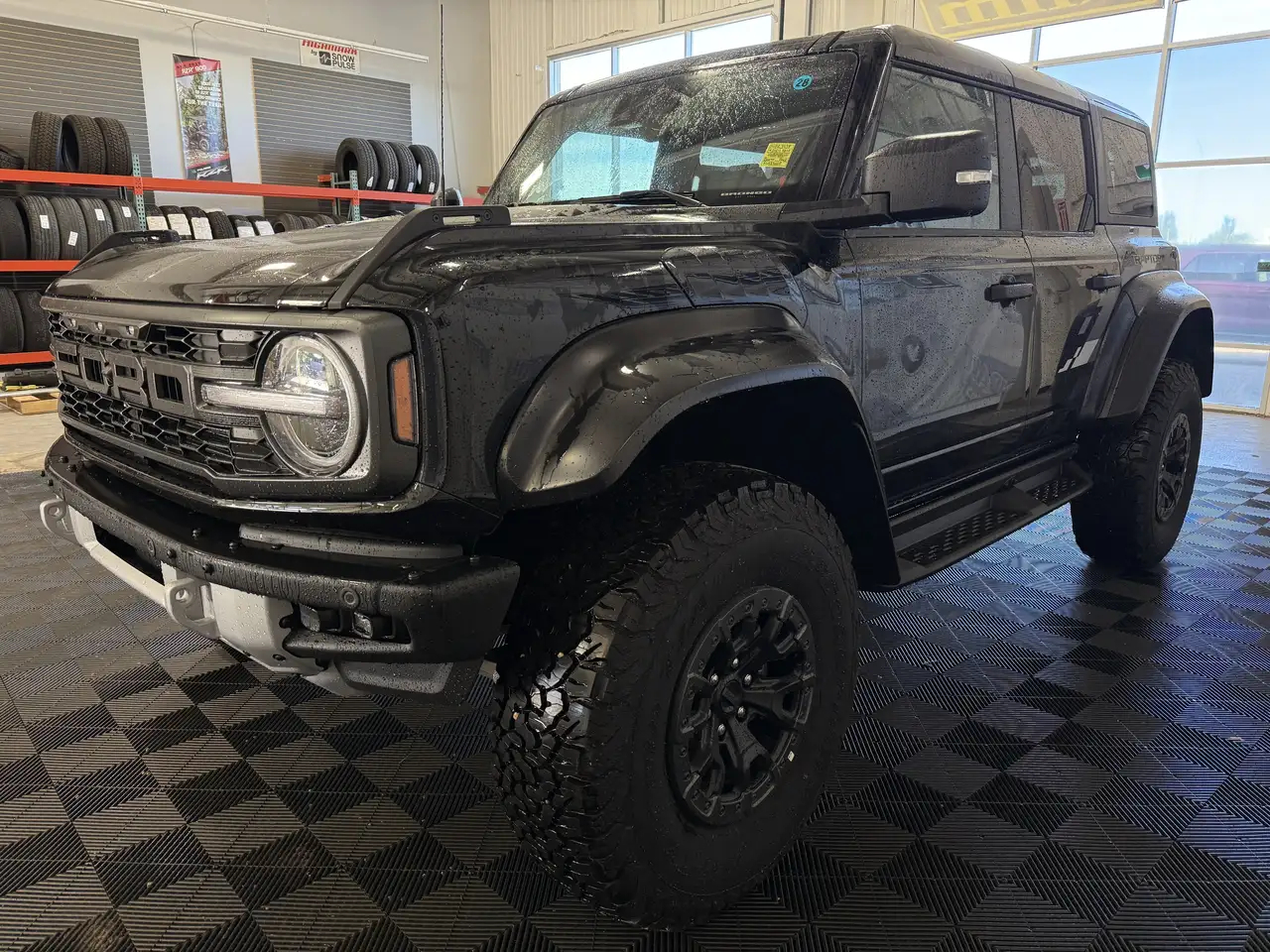 Ford Bronco снимка Ford Bronco