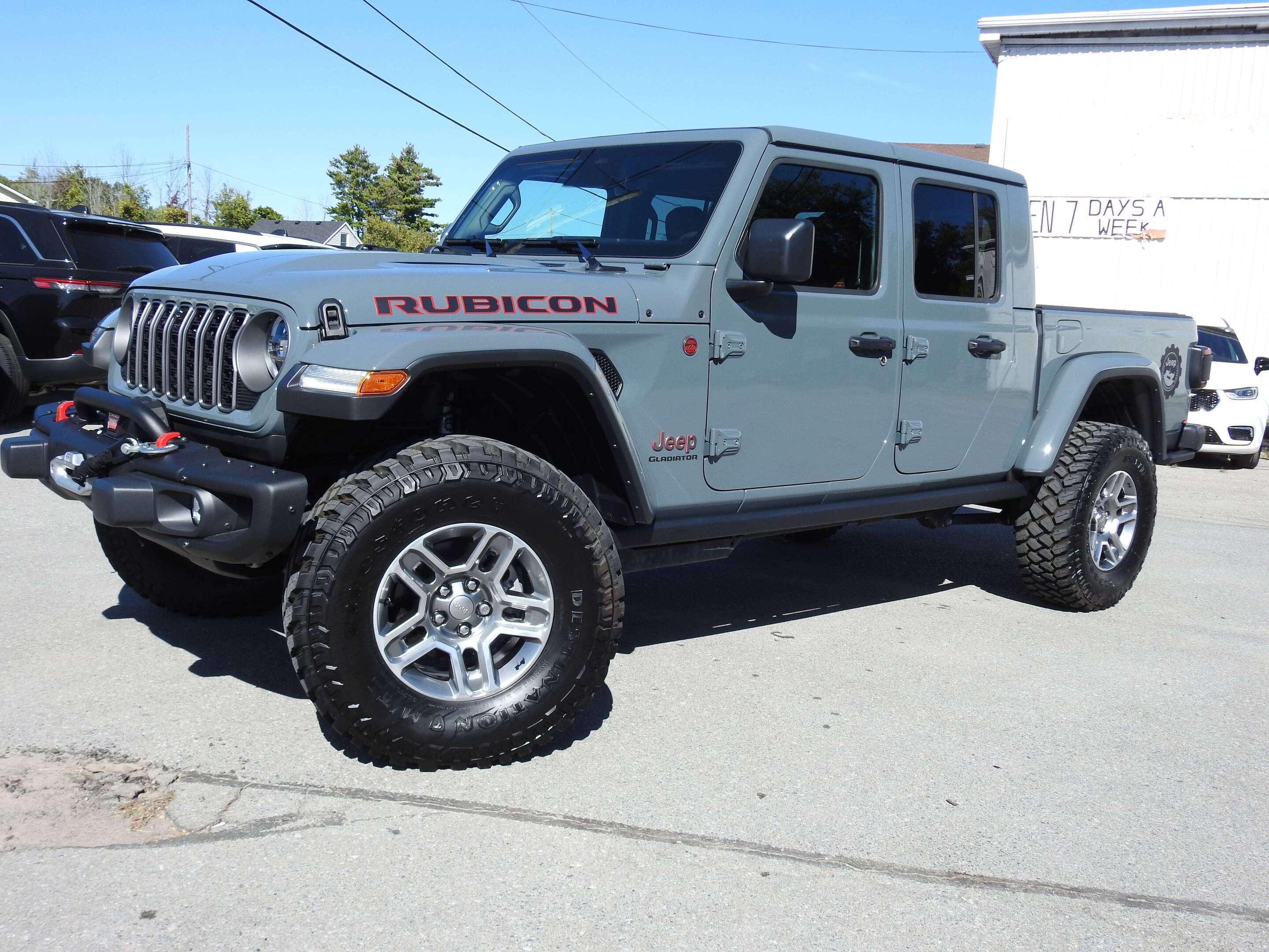 2026 Jeep Gladiator Rubicon X - 3 INCH LIFT- 35" TIRES - WINCH