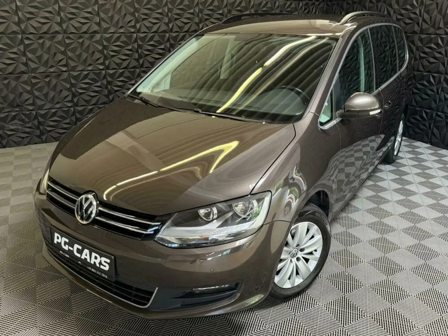 Volkswagen Sharan 1.4 TSI Comfortline DSG BlueMotion Braun - 2
